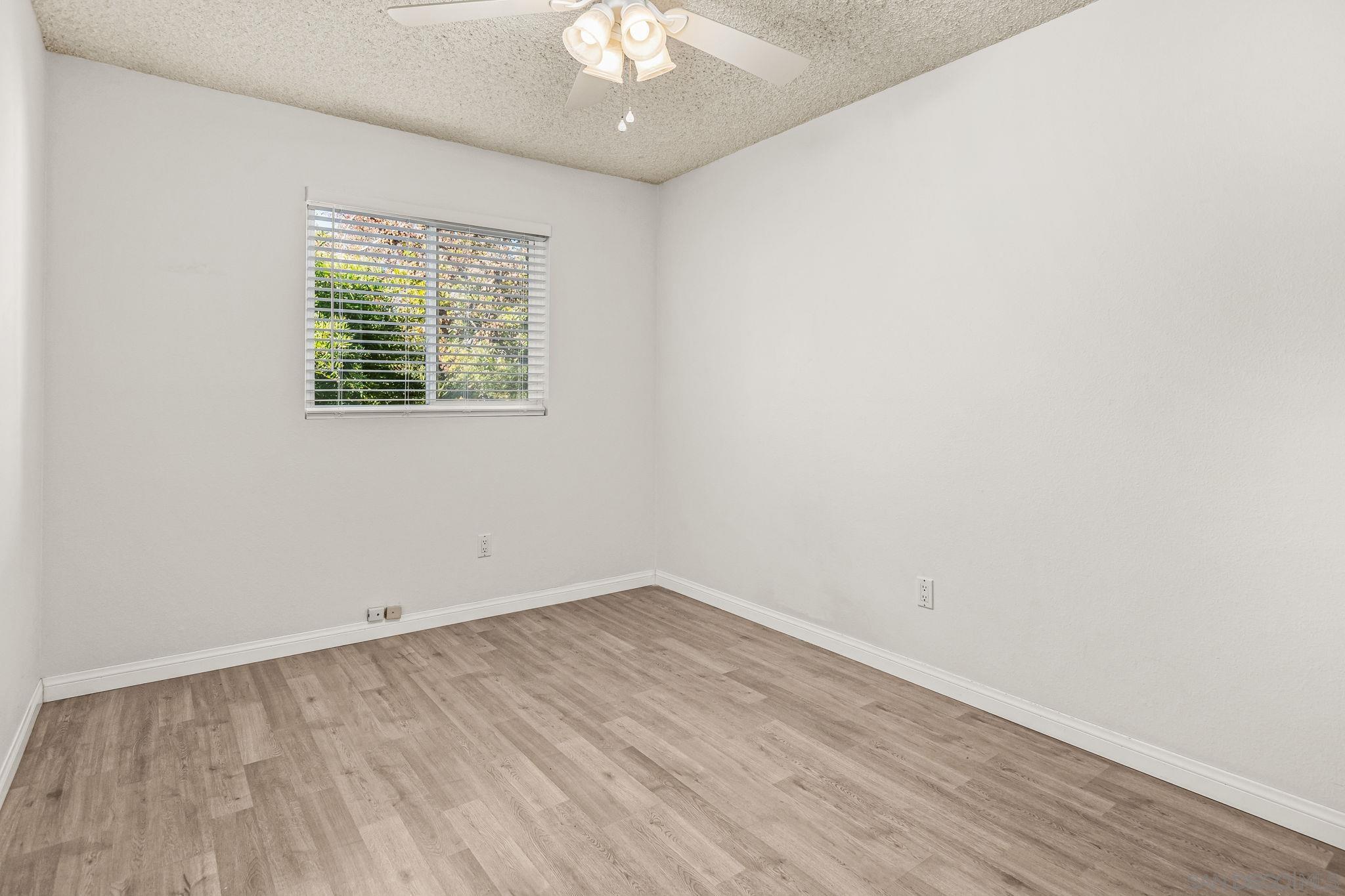 Detail Gallery Image 17 of 26 For 7779  Camino Glorita, San Diego,  CA 92122 - 3 Beds | 1/1 Baths