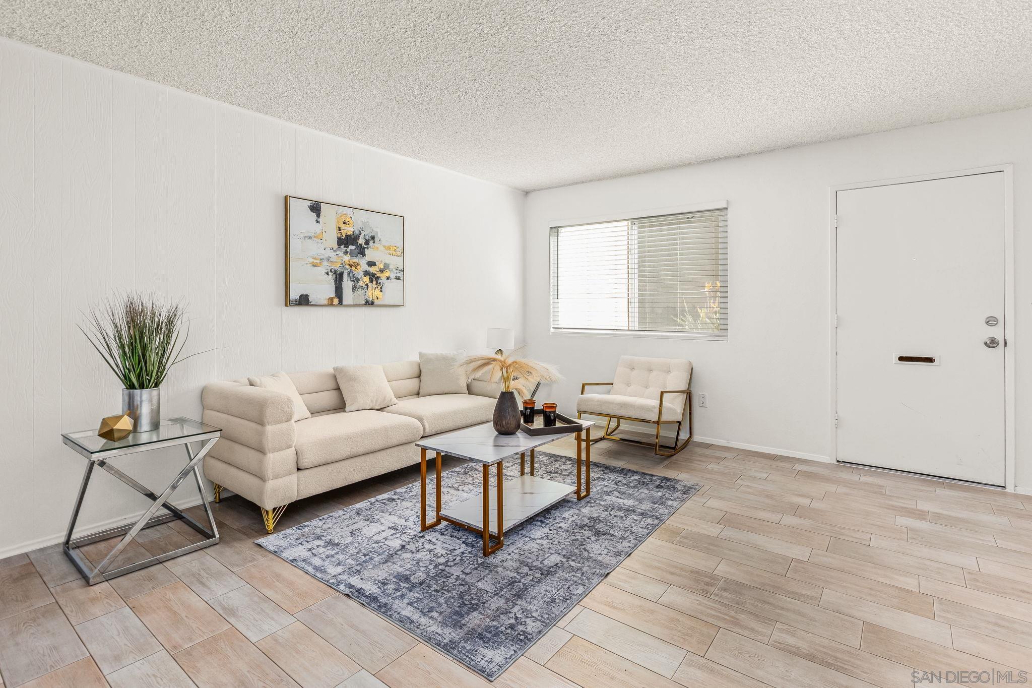 Detail Gallery Image 9 of 26 For 7779  Camino Glorita, San Diego,  CA 92122 - 3 Beds | 1/1 Baths