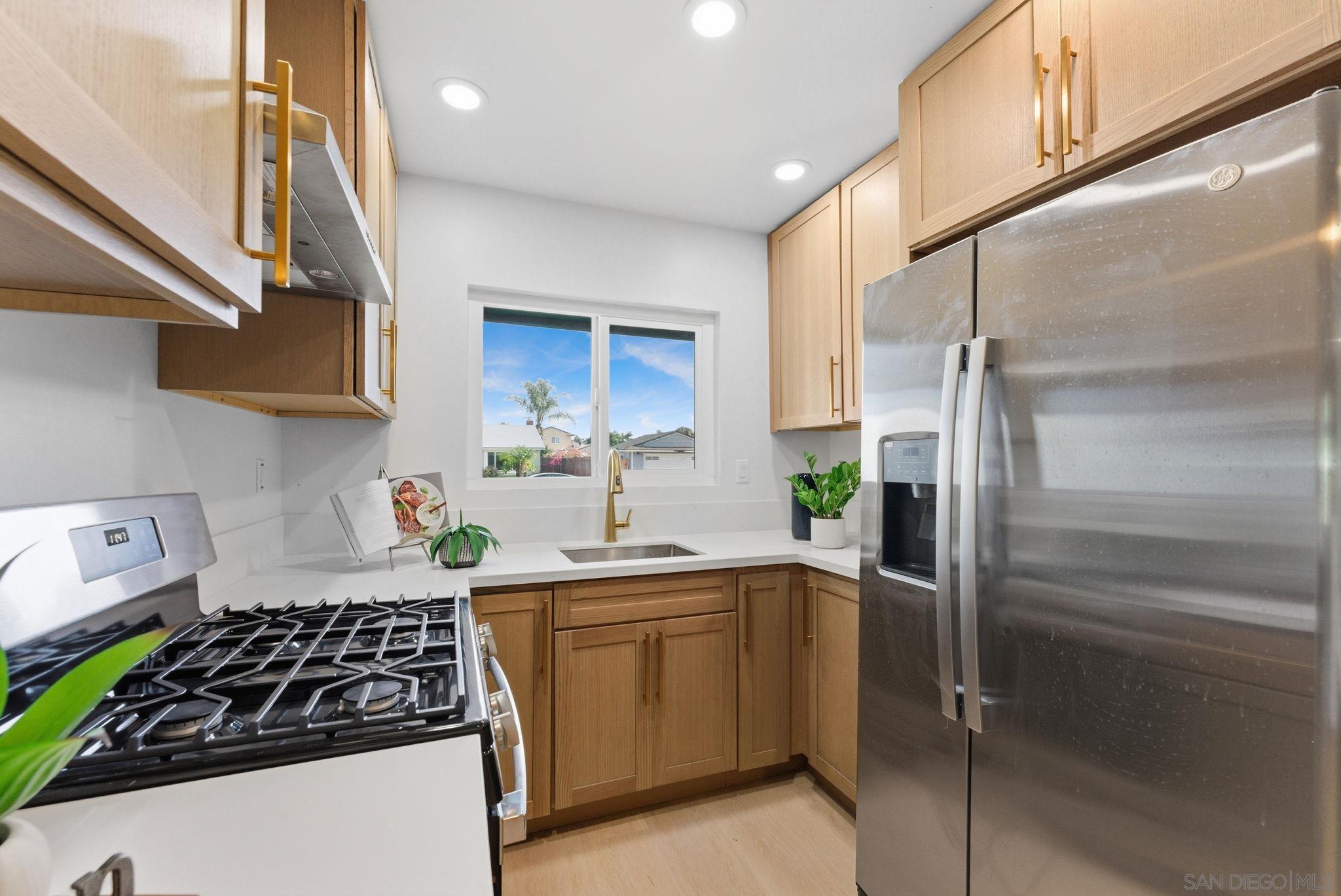 Detail Gallery Image 14 of 32 For 10134  Woodrose, Santee,  CA 92071 - 3 Beds | 2 Baths