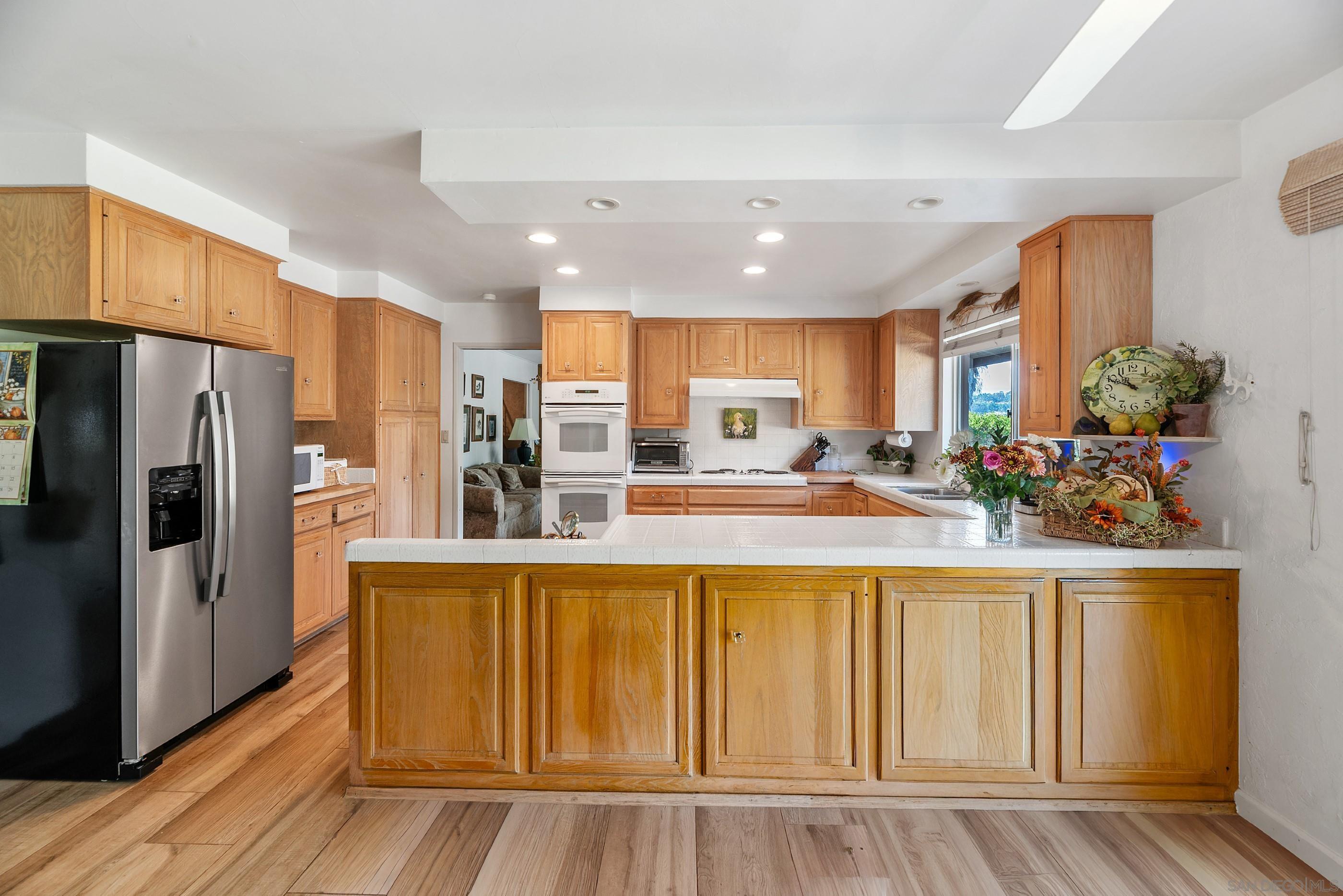 Detail Gallery Image 16 of 66 For 13003  Corte Susana, Poway,  CA 92064 - 4 Beds | 2/1 Baths