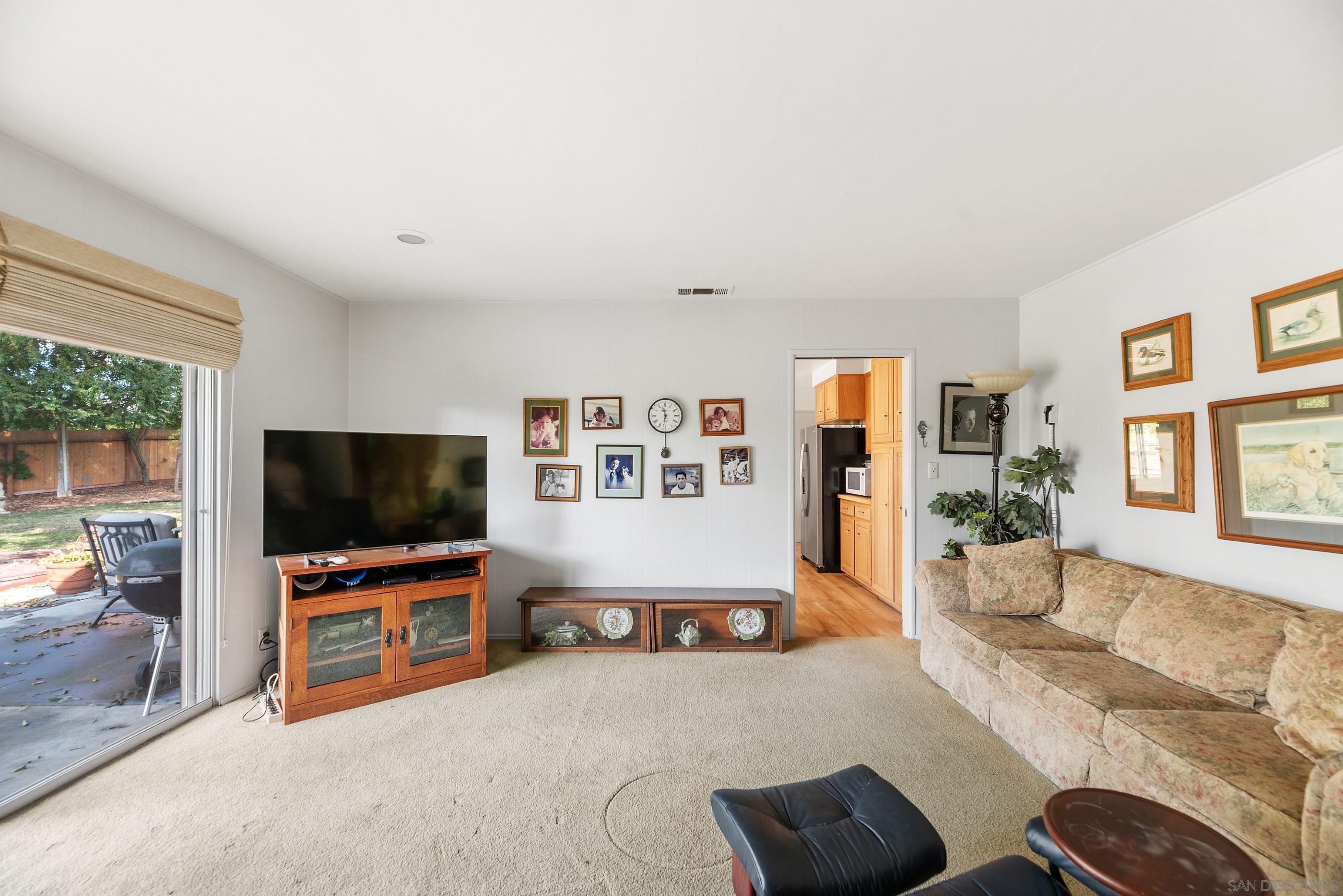 Detail Gallery Image 28 of 66 For 13003  Corte Susana, Poway,  CA 92064 - 4 Beds | 2/1 Baths