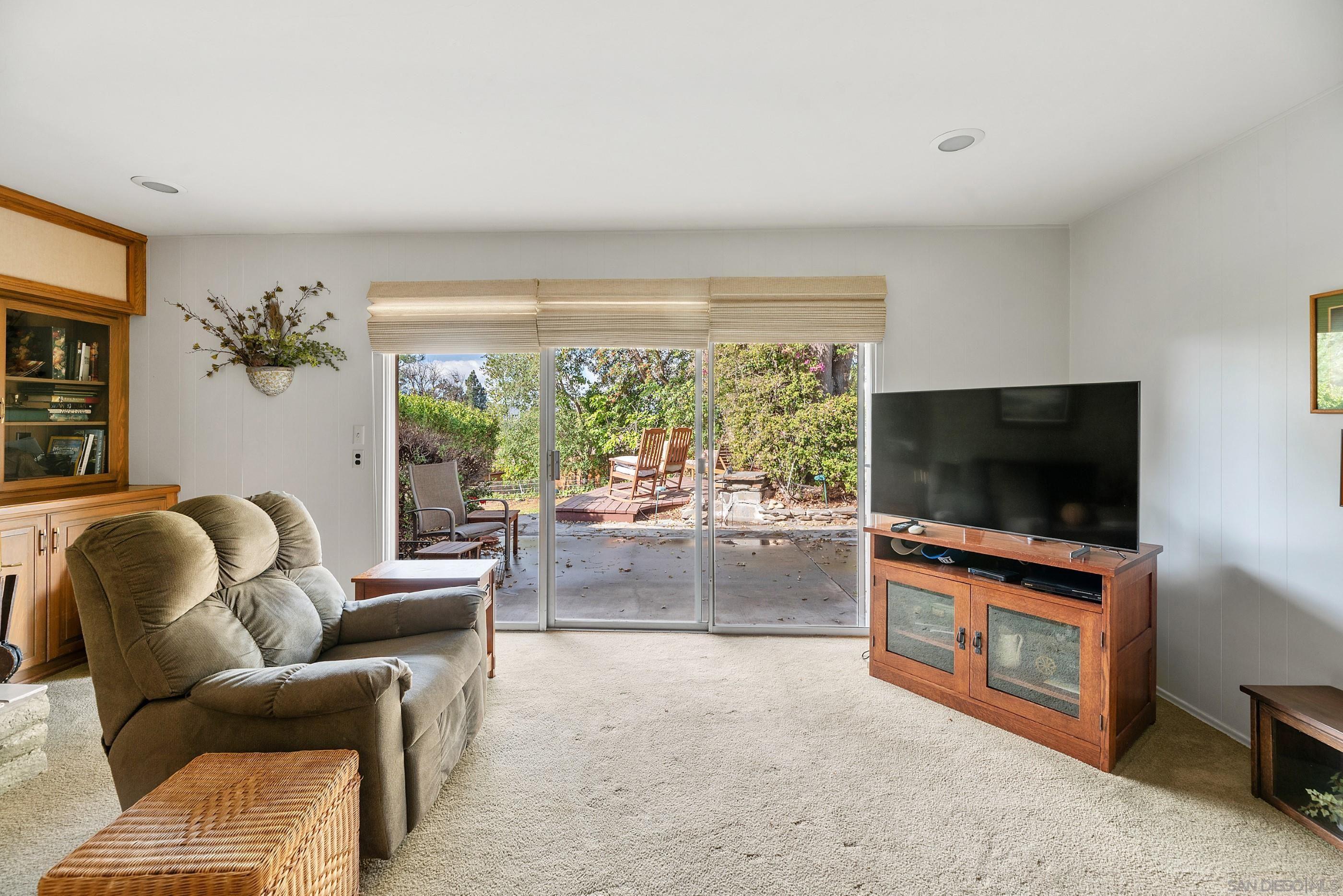 Detail Gallery Image 29 of 66 For 13003  Corte Susana, Poway,  CA 92064 - 4 Beds | 2/1 Baths