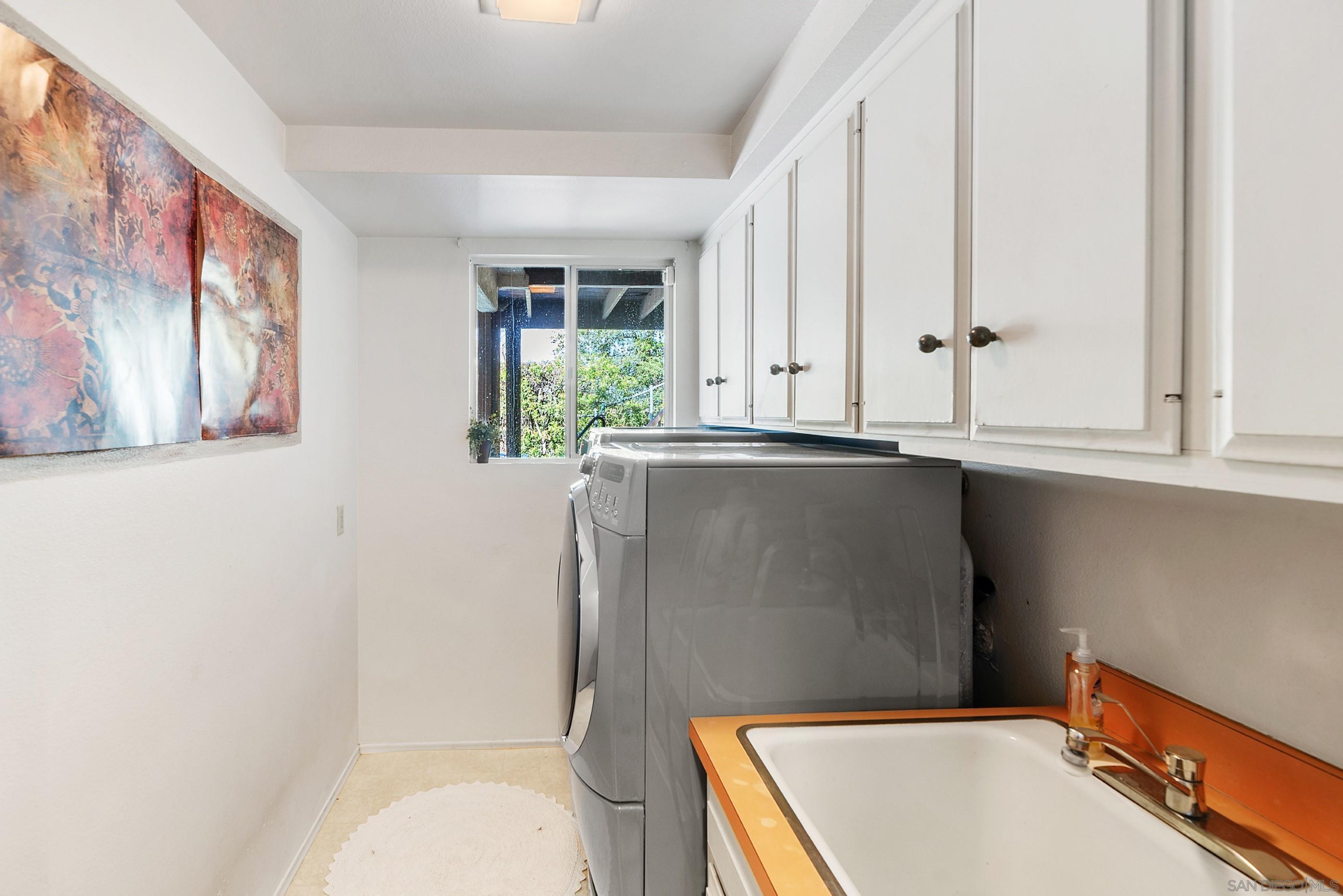 Detail Gallery Image 34 of 66 For 13003  Corte Susana, Poway,  CA 92064 - 4 Beds | 2/1 Baths