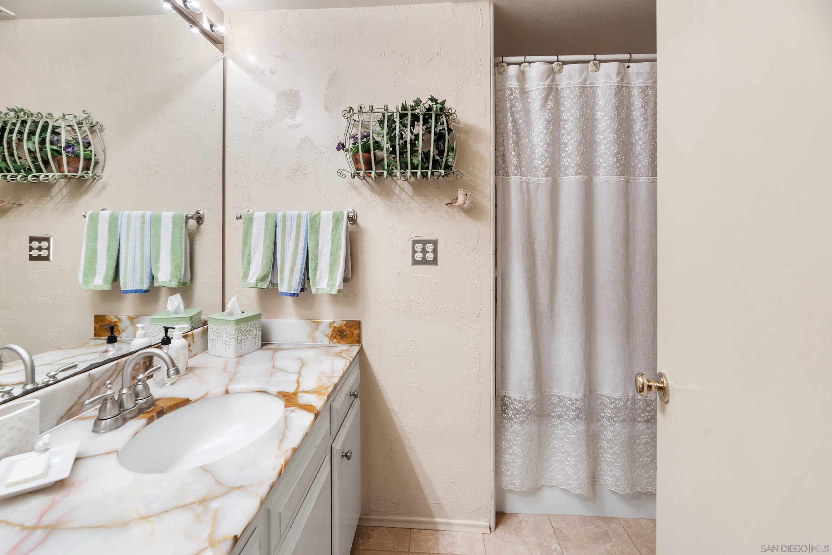 Detail Gallery Image 45 of 66 For 13003  Corte Susana, Poway,  CA 92064 - 4 Beds | 2/1 Baths