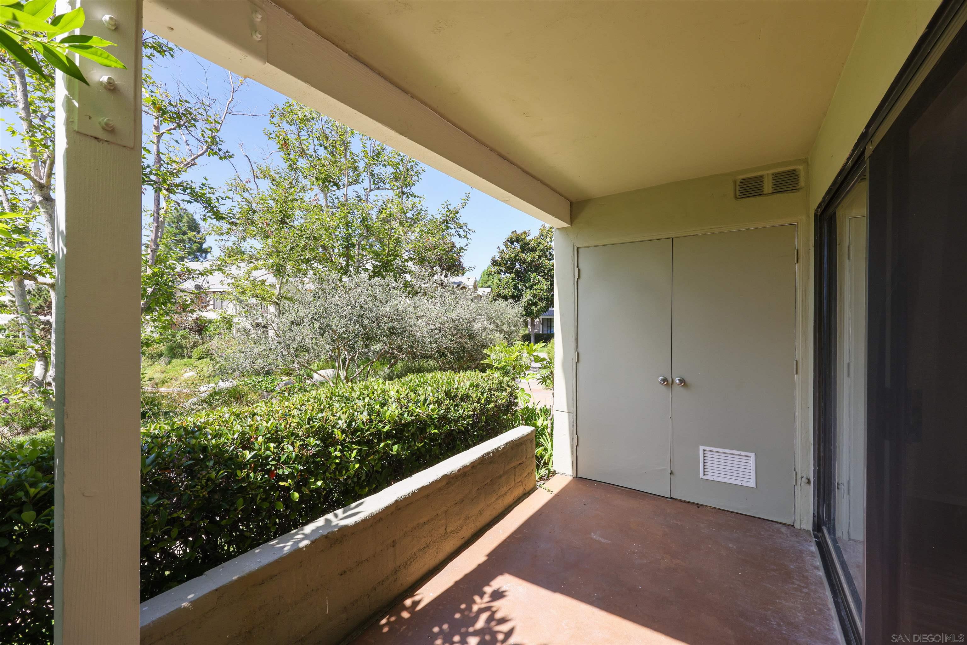 Detail Gallery Image 14 of 37 For 12283  Carmel Vista Rd  122, San Diego,  CA 92130 - 1 Beds | 1 Baths