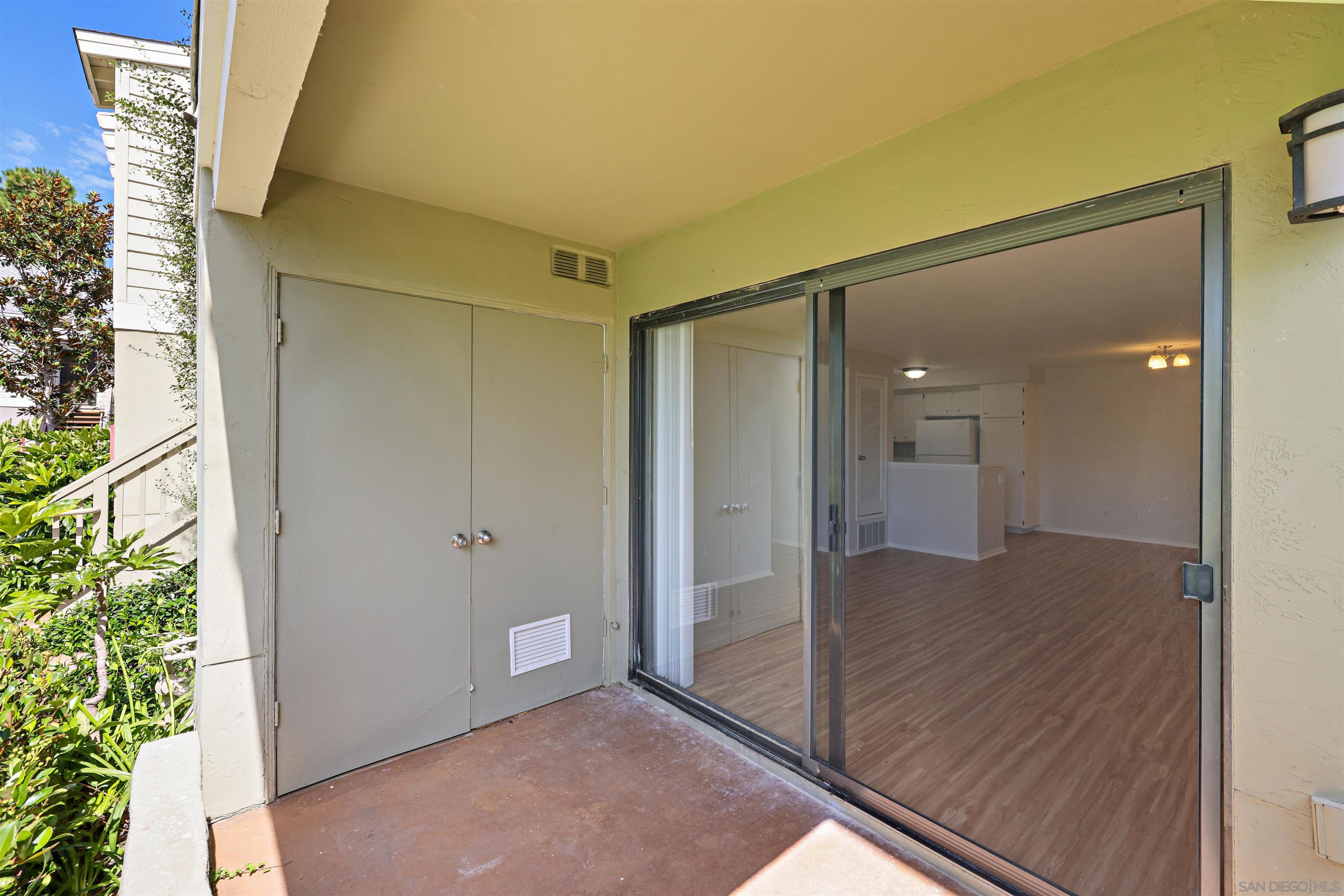 Detail Gallery Image 15 of 37 For 12283  Carmel Vista Rd  122, San Diego,  CA 92130 - 1 Beds | 1 Baths