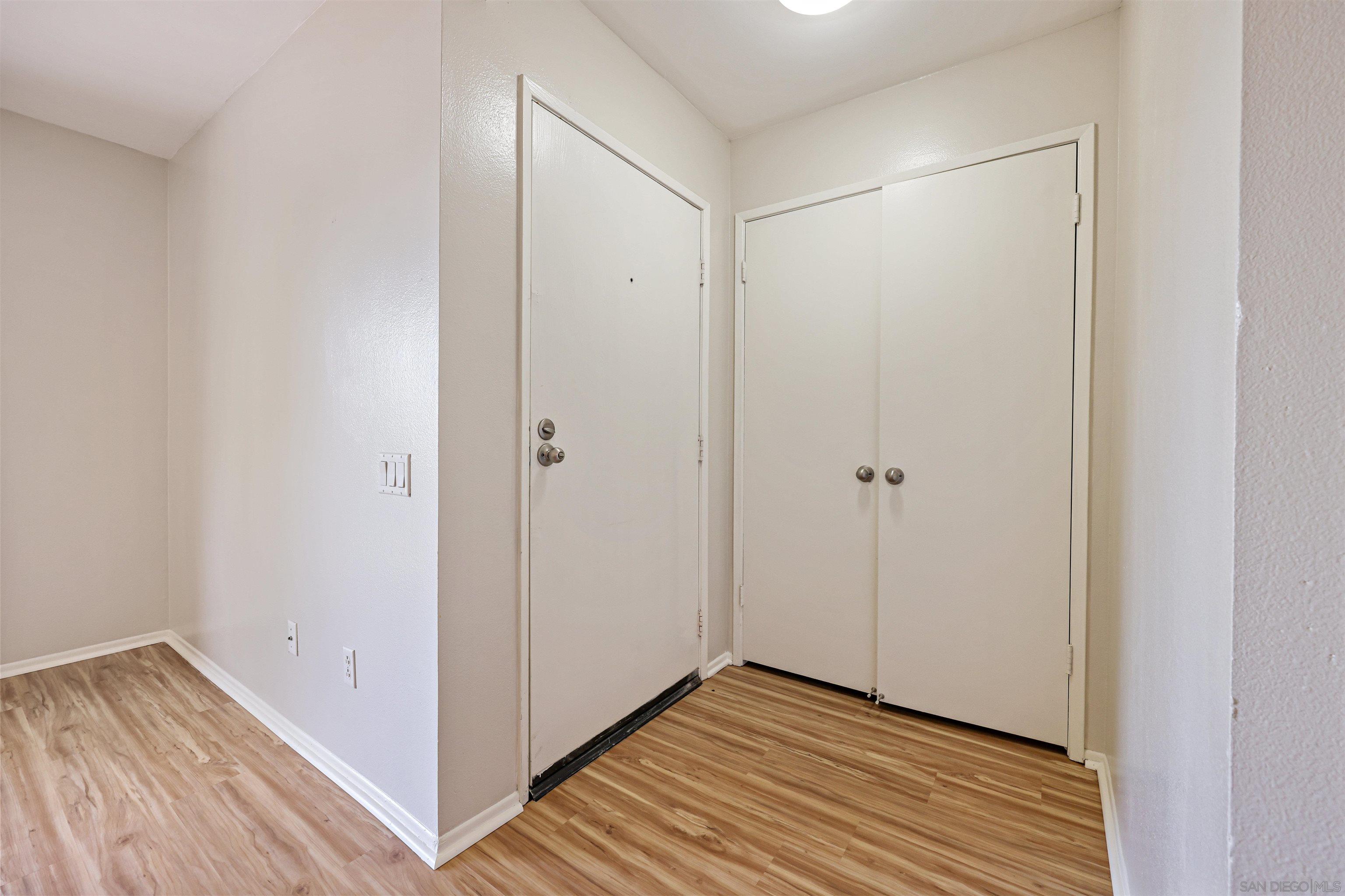 Detail Gallery Image 3 of 37 For 12283  Carmel Vista Rd  122, San Diego,  CA 92130 - 1 Beds | 1 Baths