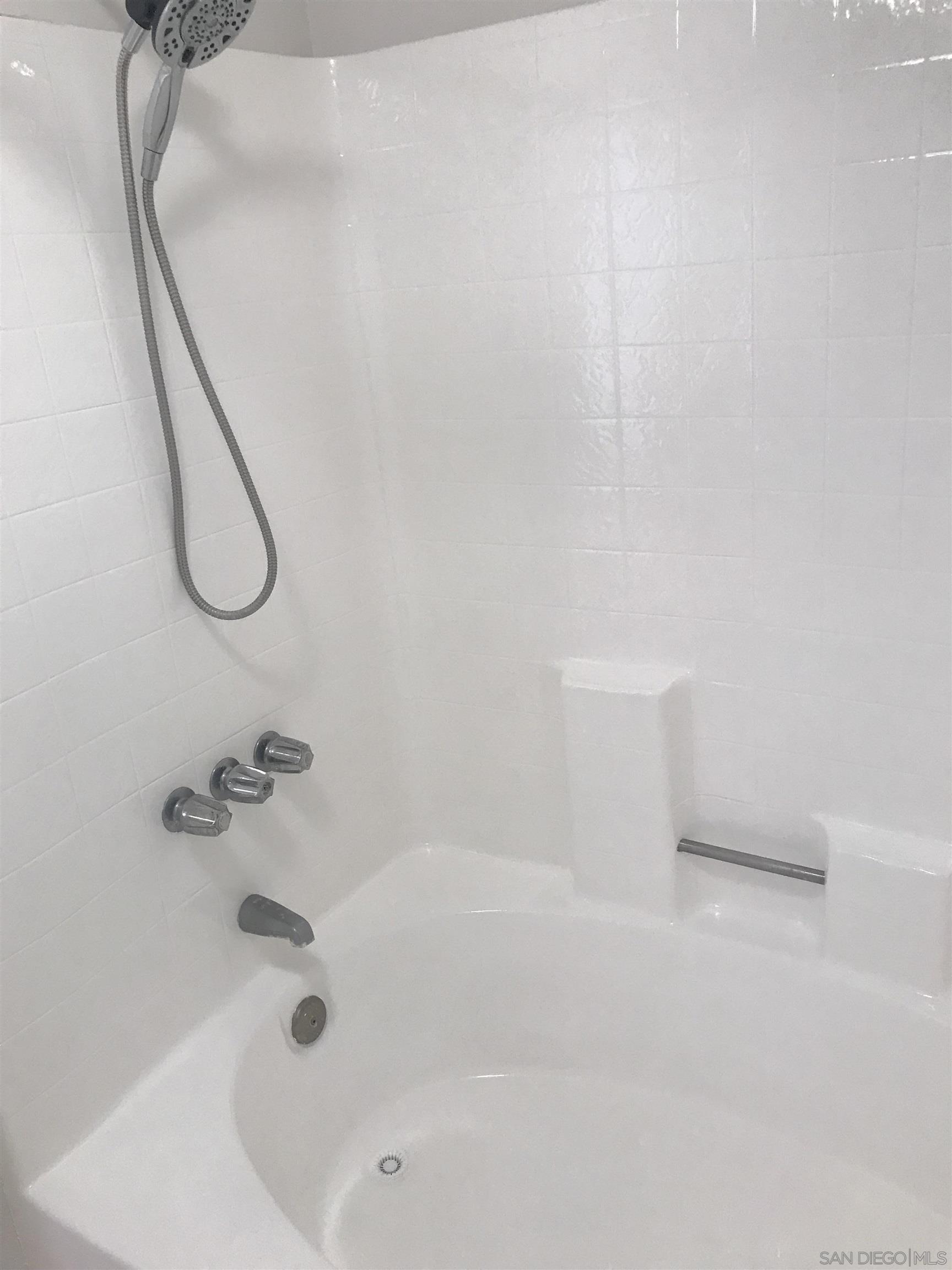 Detail Gallery Image 34 of 37 For 12283  Carmel Vista Rd  122, San Diego,  CA 92130 - 1 Beds | 1 Baths