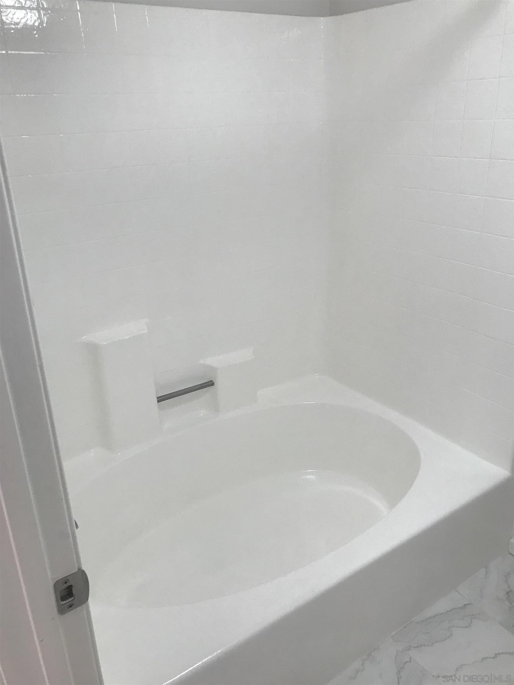 Detail Gallery Image 35 of 37 For 12283  Carmel Vista Rd  122, San Diego,  CA 92130 - 1 Beds | 1 Baths