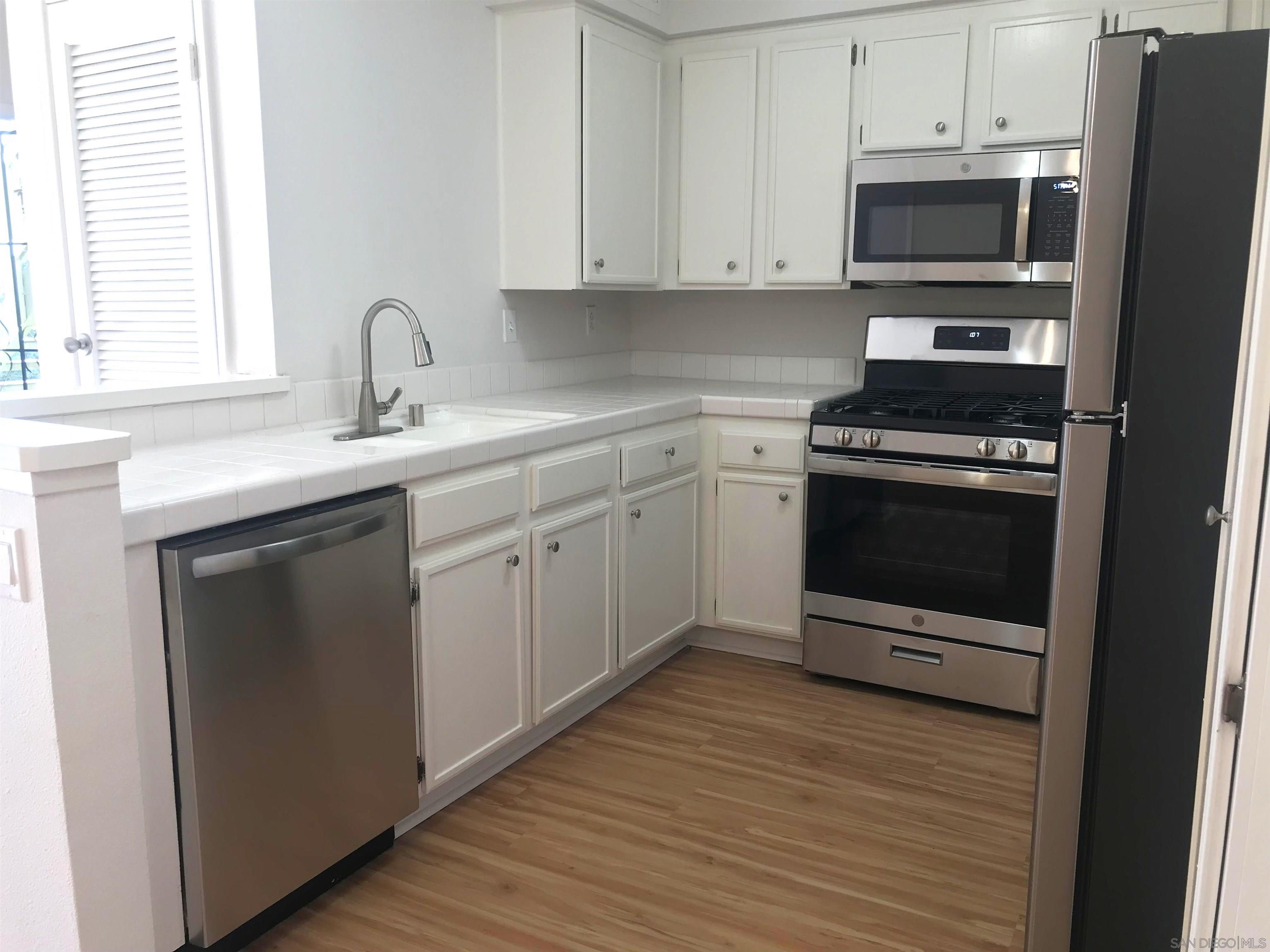 Detail Gallery Image 7 of 37 For 12283  Carmel Vista Rd  122, San Diego,  CA 92130 - 1 Beds | 1 Baths