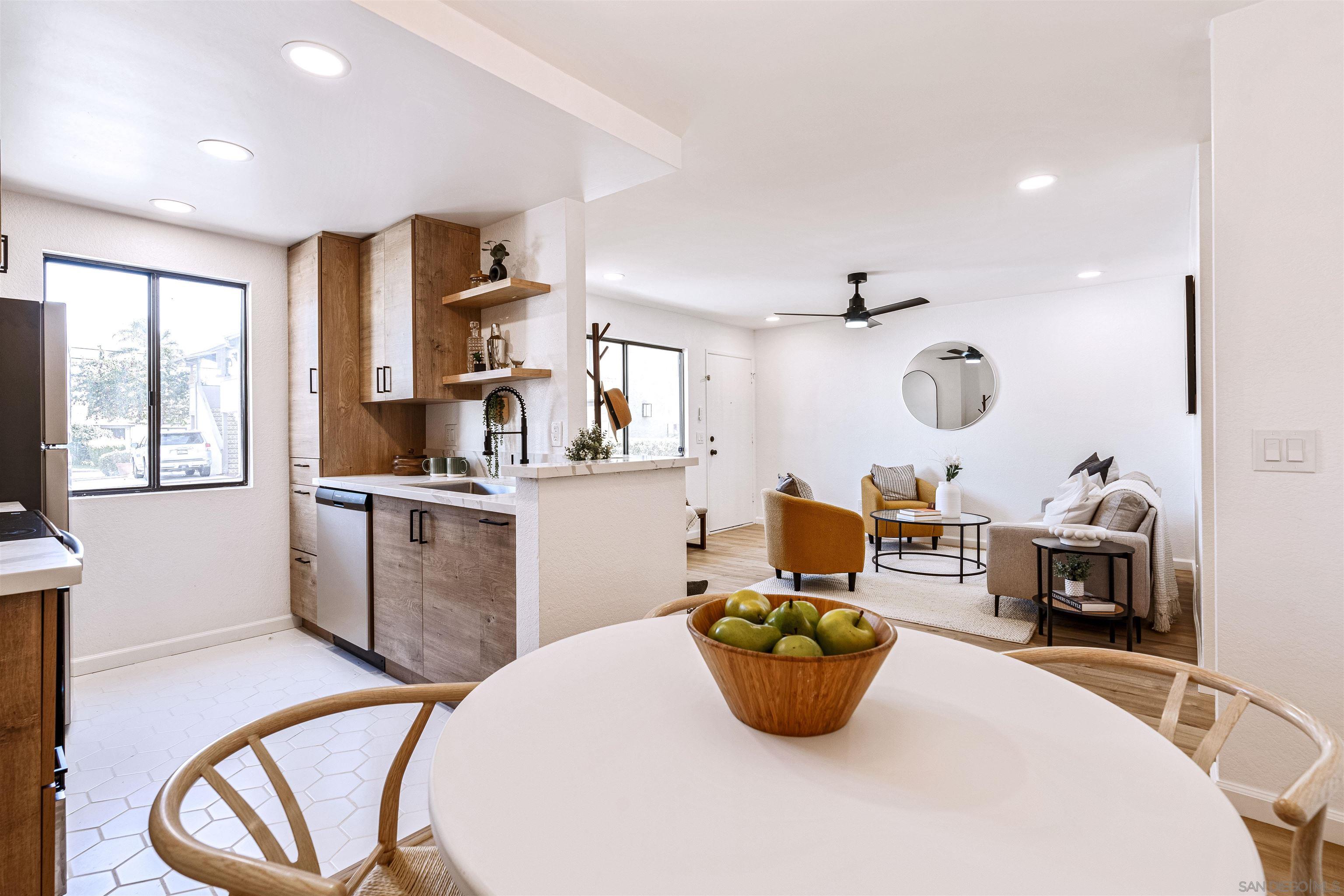 Detail Gallery Image 15 of 39 For 1654  Oliver Ave  #6,  San Diego,  CA 92109 - 2 Beds | 2 Baths