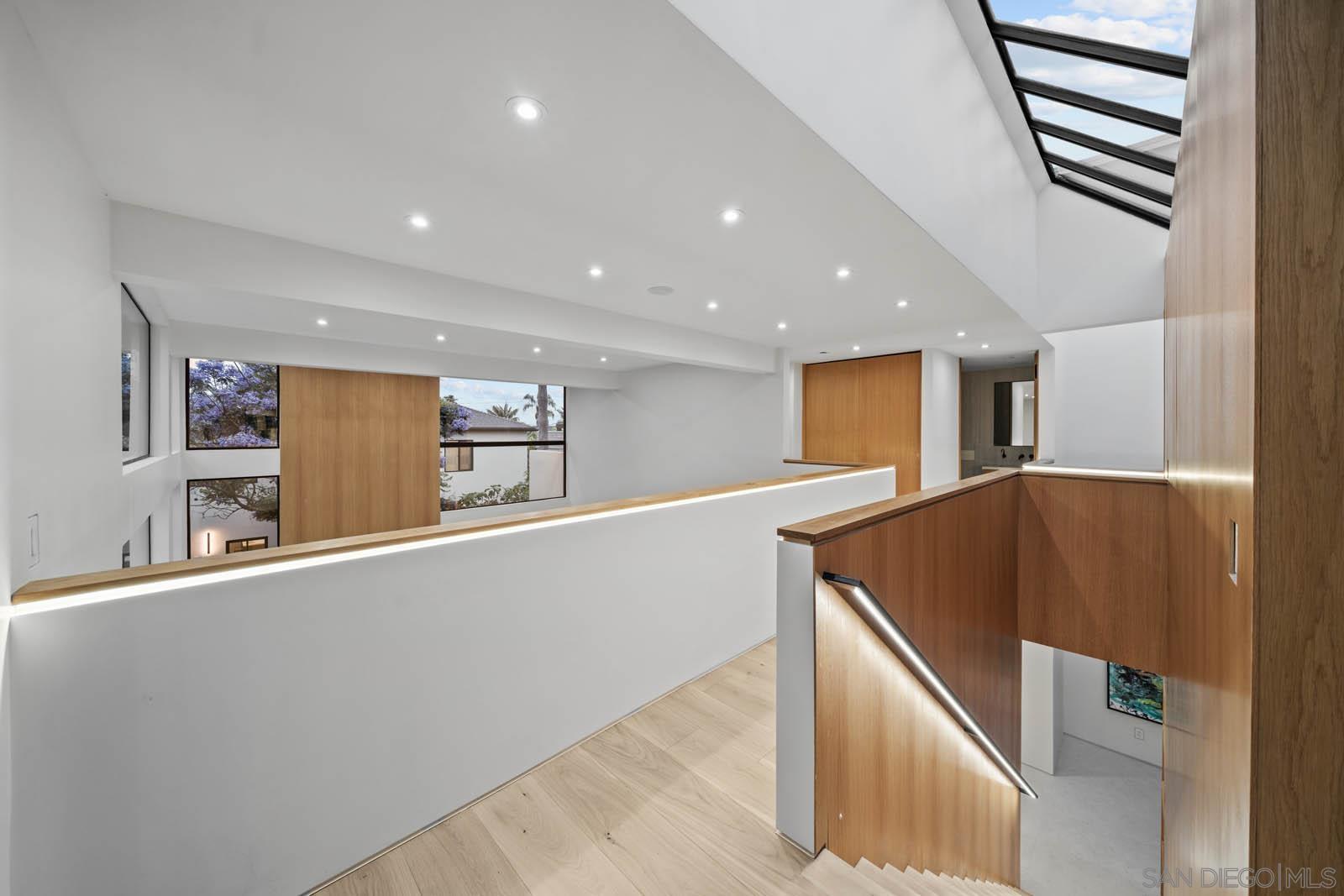 Detail Gallery Image 24 of 75 For 7372-76  Fay Ave, La Jolla,  CA 92037 - – Beds | – Baths