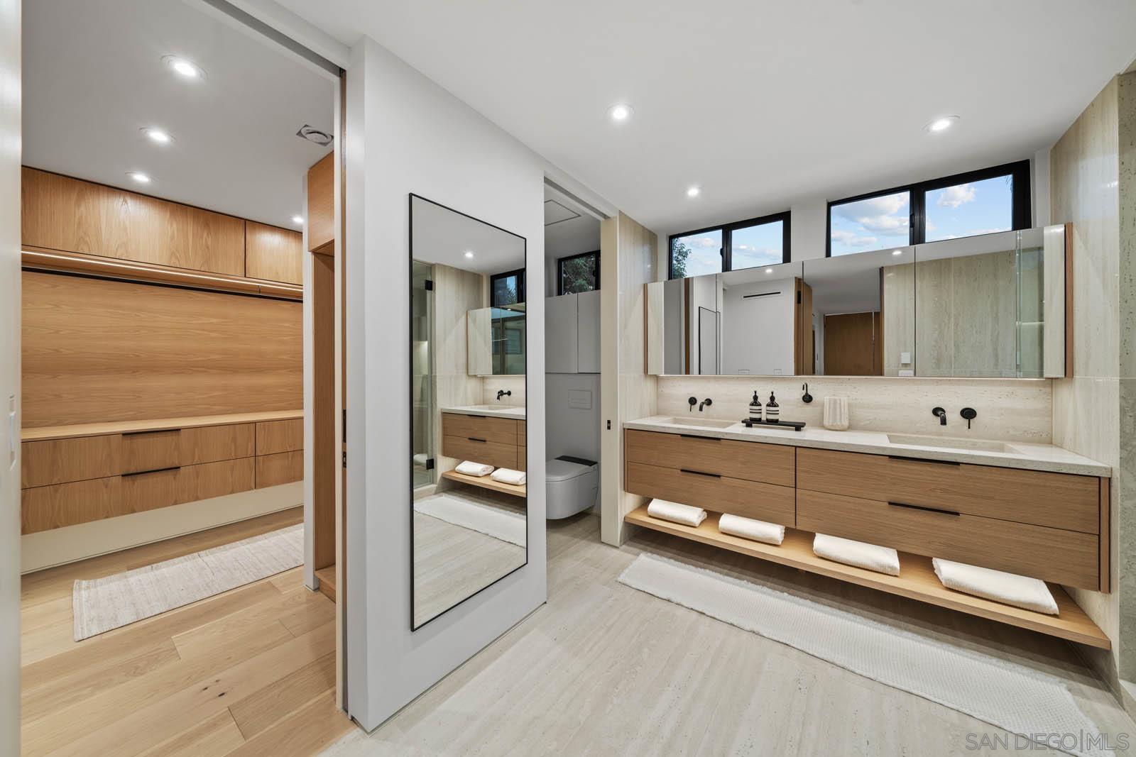 Detail Gallery Image 28 of 75 For 7372-76  Fay Ave, La Jolla,  CA 92037 - – Beds | – Baths