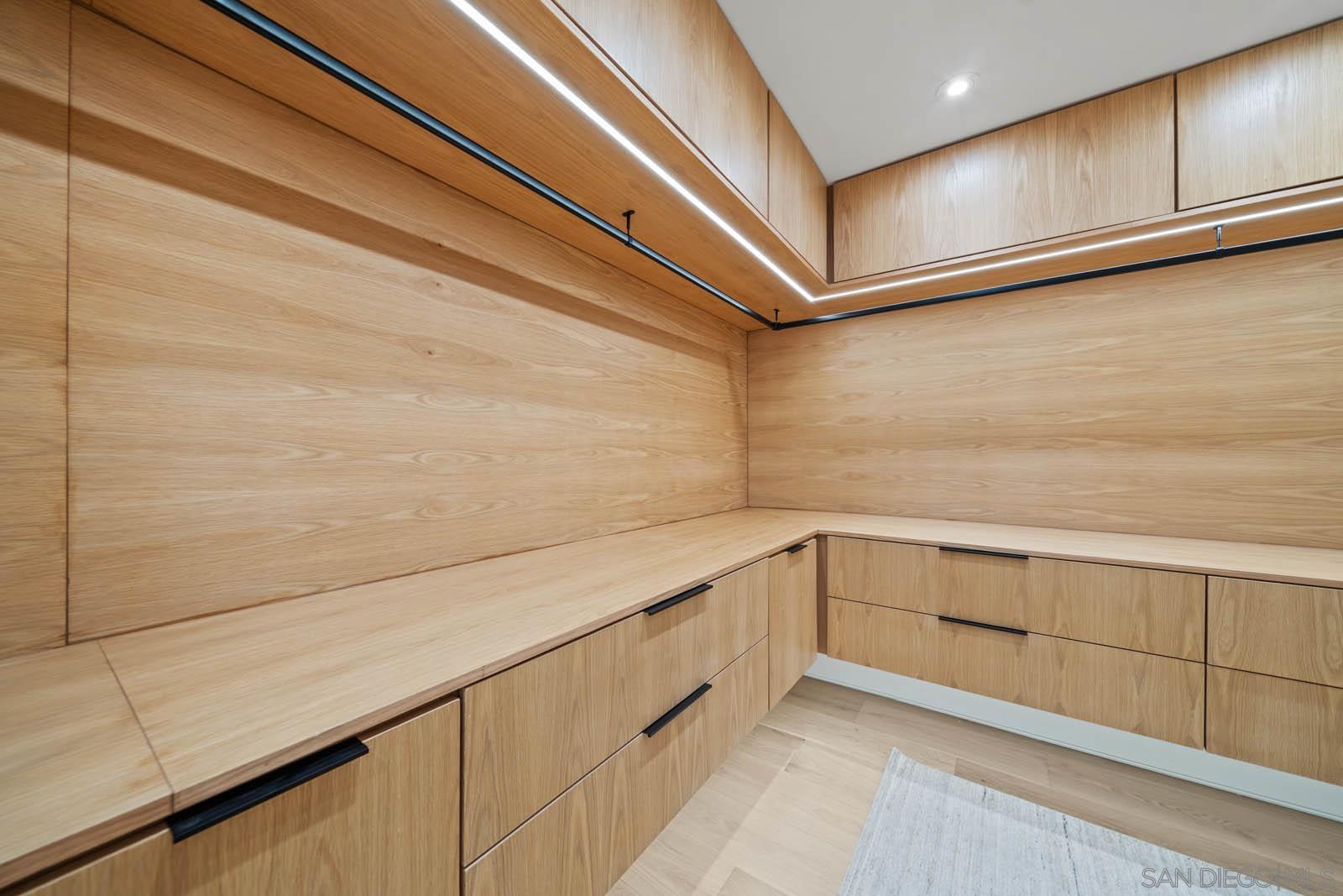 Detail Gallery Image 31 of 75 For 7372-76  Fay Ave, La Jolla,  CA 92037 - – Beds | – Baths