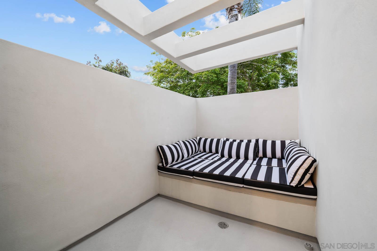 Detail Gallery Image 36 of 75 For 7372-76  Fay Ave, La Jolla,  CA 92037 - – Beds | – Baths