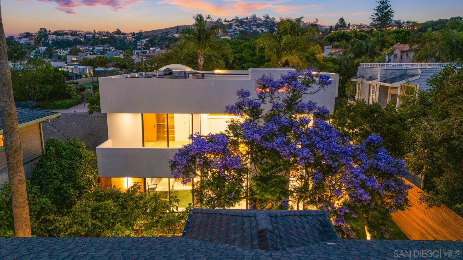 Detail Gallery Image 7 of 75 For 7372-76  Fay Ave, La Jolla,  CA 92037 - – Beds | – Baths