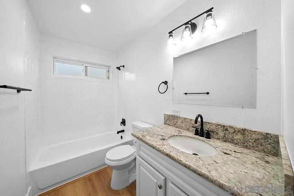 Detail Gallery Image 11 of 41 For 378  7th Street, Imperial Beach,  CA 91932 - 2 Beds | 2 Baths