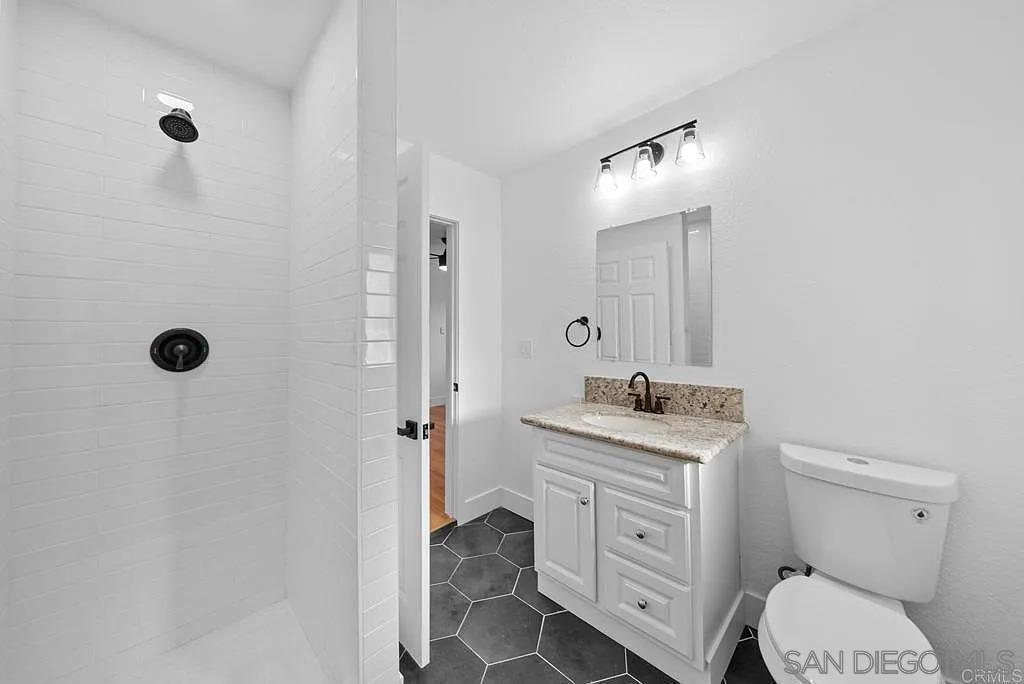 Detail Gallery Image 13 of 41 For 378  7th Street, Imperial Beach,  CA 91932 - 2 Beds | 2 Baths
