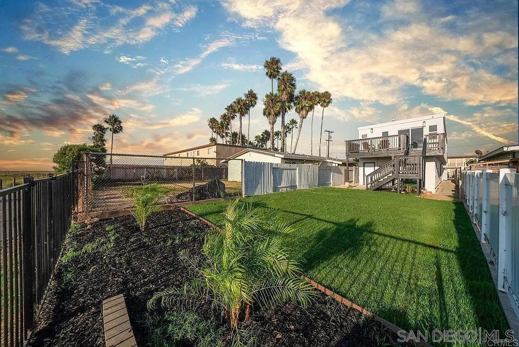 Detail Gallery Image 24 of 41 For 378  7th Street, Imperial Beach,  CA 91932 - 2 Beds | 2 Baths