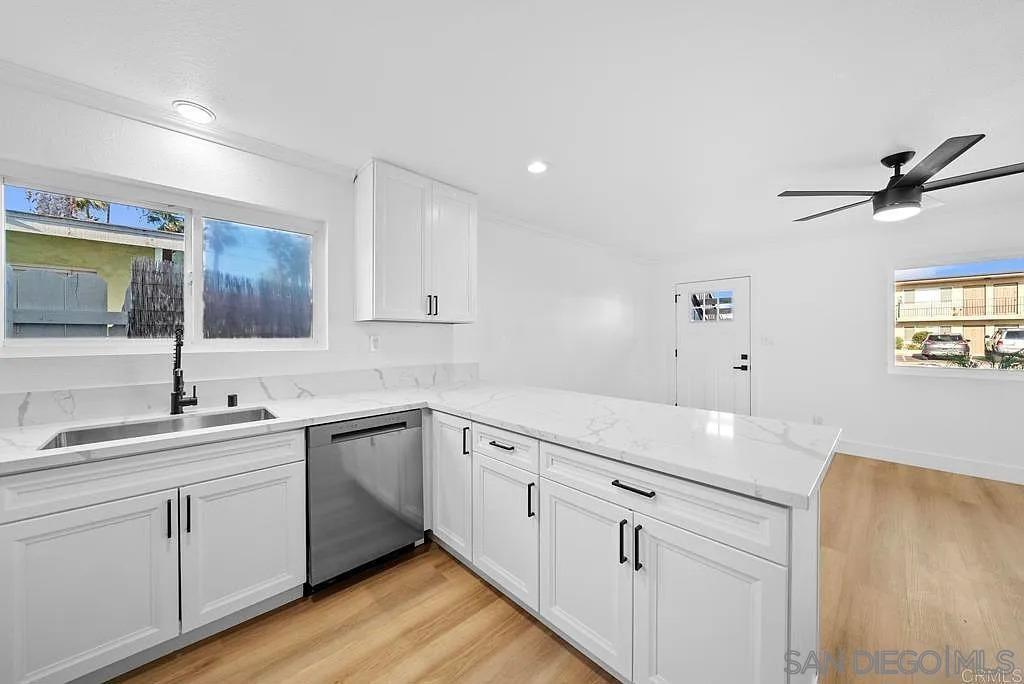 Detail Gallery Image 4 of 41 For 378  7th Street, Imperial Beach,  CA 91932 - 2 Beds | 2 Baths