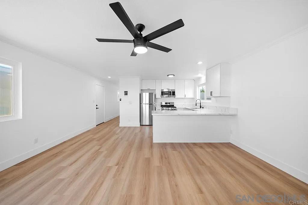 Detail Gallery Image 6 of 41 For 378  7th Street, Imperial Beach,  CA 91932 - 2 Beds | 2 Baths