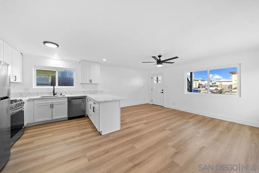 Detail Gallery Image 7 of 41 For 378  7th Street, Imperial Beach,  CA 91932 - 2 Beds | 2 Baths