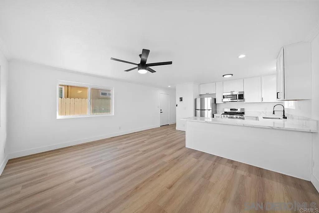 Detail Gallery Image 8 of 41 For 378  7th Street, Imperial Beach,  CA 91932 - 2 Beds | 2 Baths