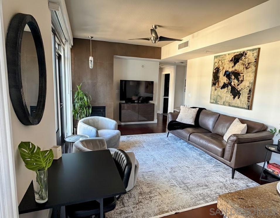 Detail Gallery Image 3 of 33 For 1240  India St  1605, San Diego,  CA 92101 - 1 Beds | 1 Baths