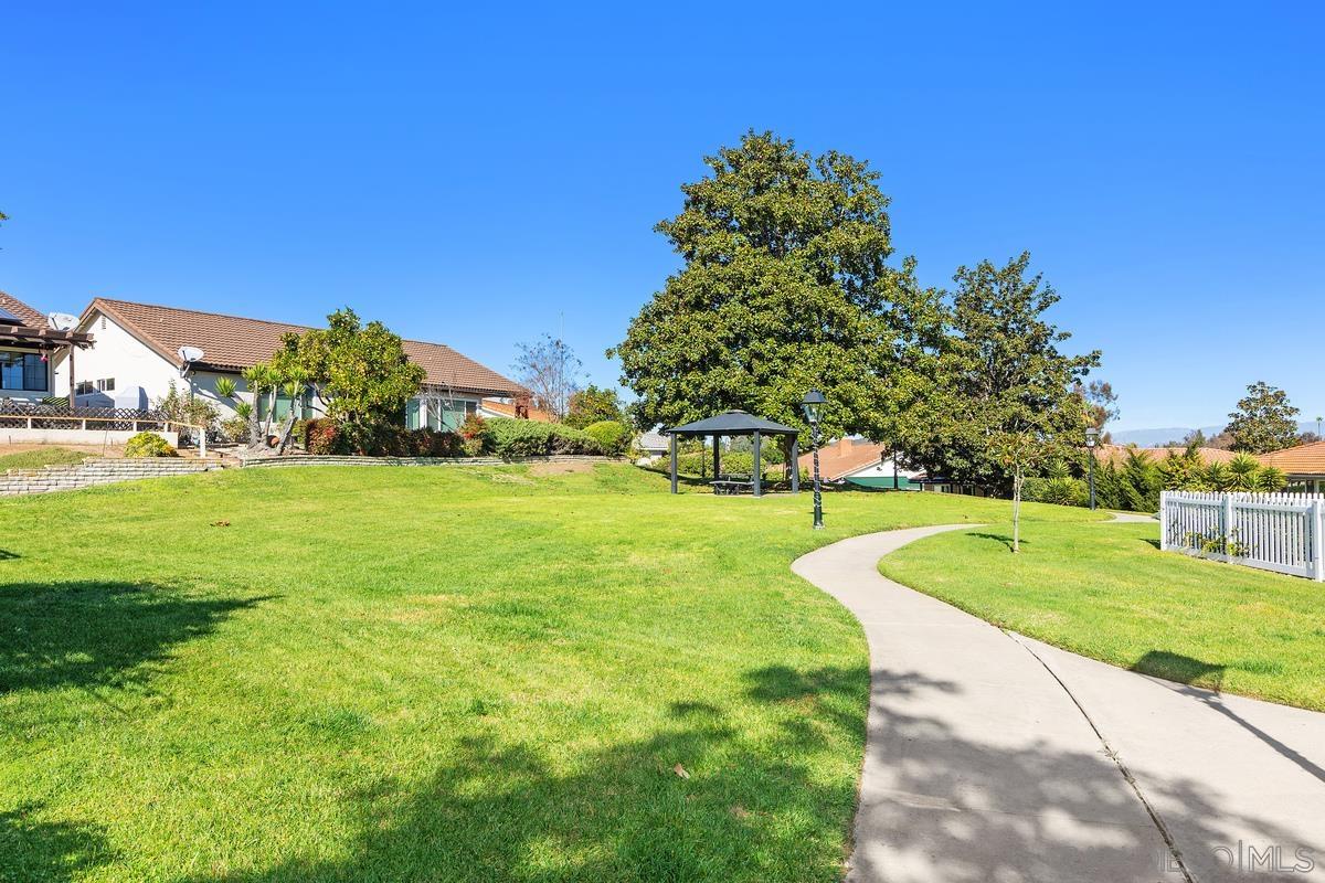 Detail Gallery Image 32 of 33 For 12039  Caminito Cadena, San Diego,  CA 92128 - 2 Beds | 2 Baths