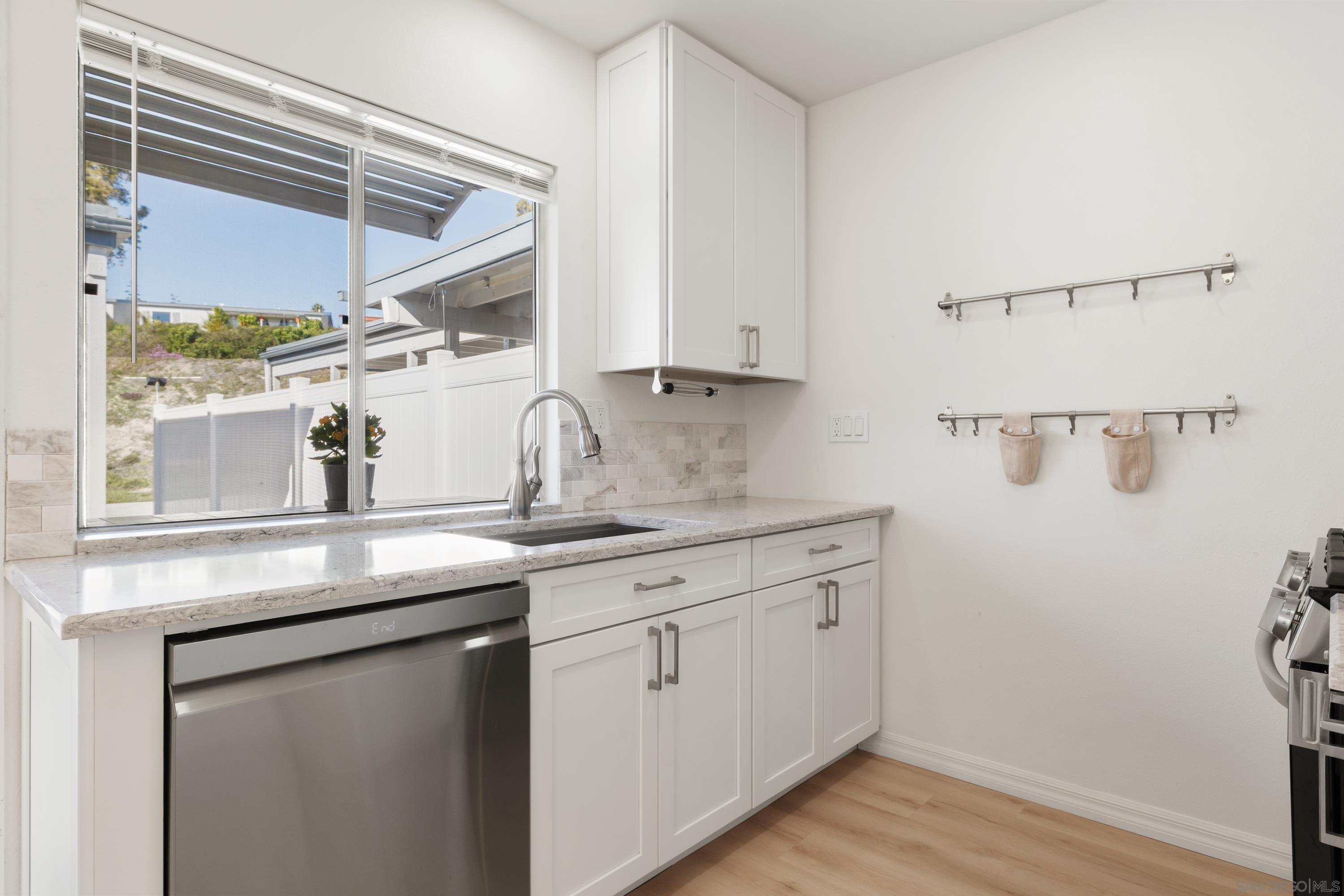 Detail Gallery Image 9 of 38 For 3875  Vista Campana  #32,  Oceanside,  CA 92057 - 1 Beds | 1 Baths