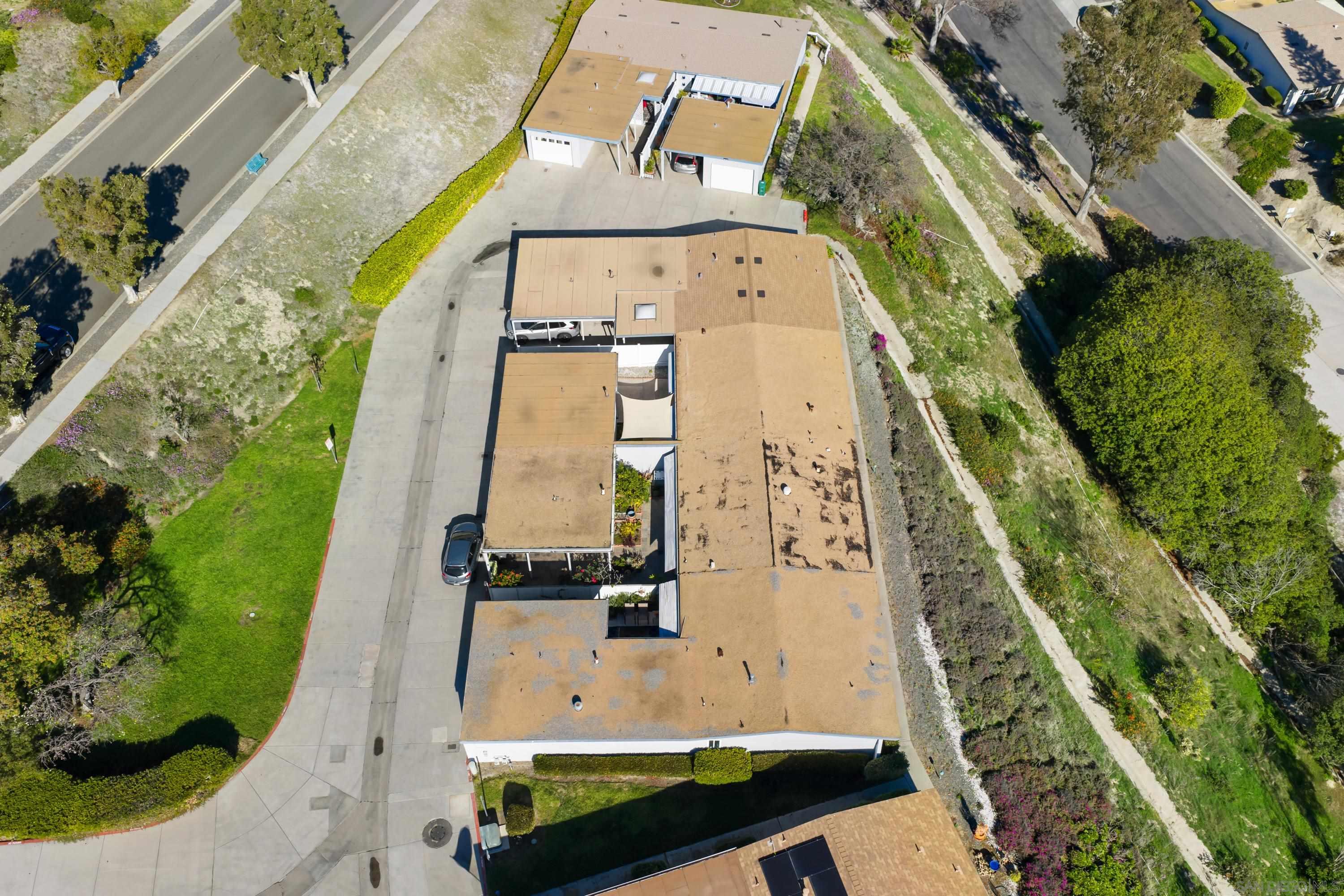 Detail Gallery Image 3 of 41 For 3875  Vista Campana  #32,  Oceanside,  CA 92057 - 1 Beds | 1 Baths