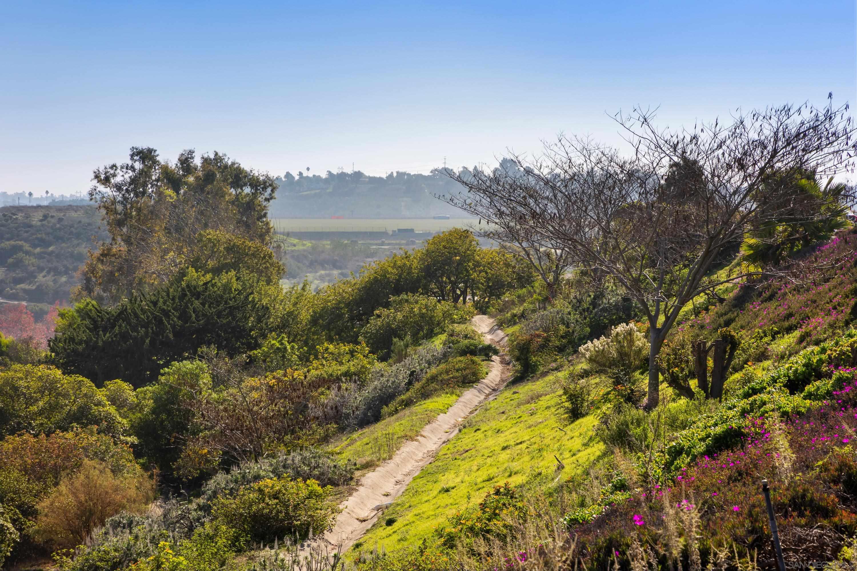 Detail Gallery Image 17 of 38 For 3875  Vista Campana  #32,  Oceanside,  CA 92057 - 1 Beds | 1 Baths