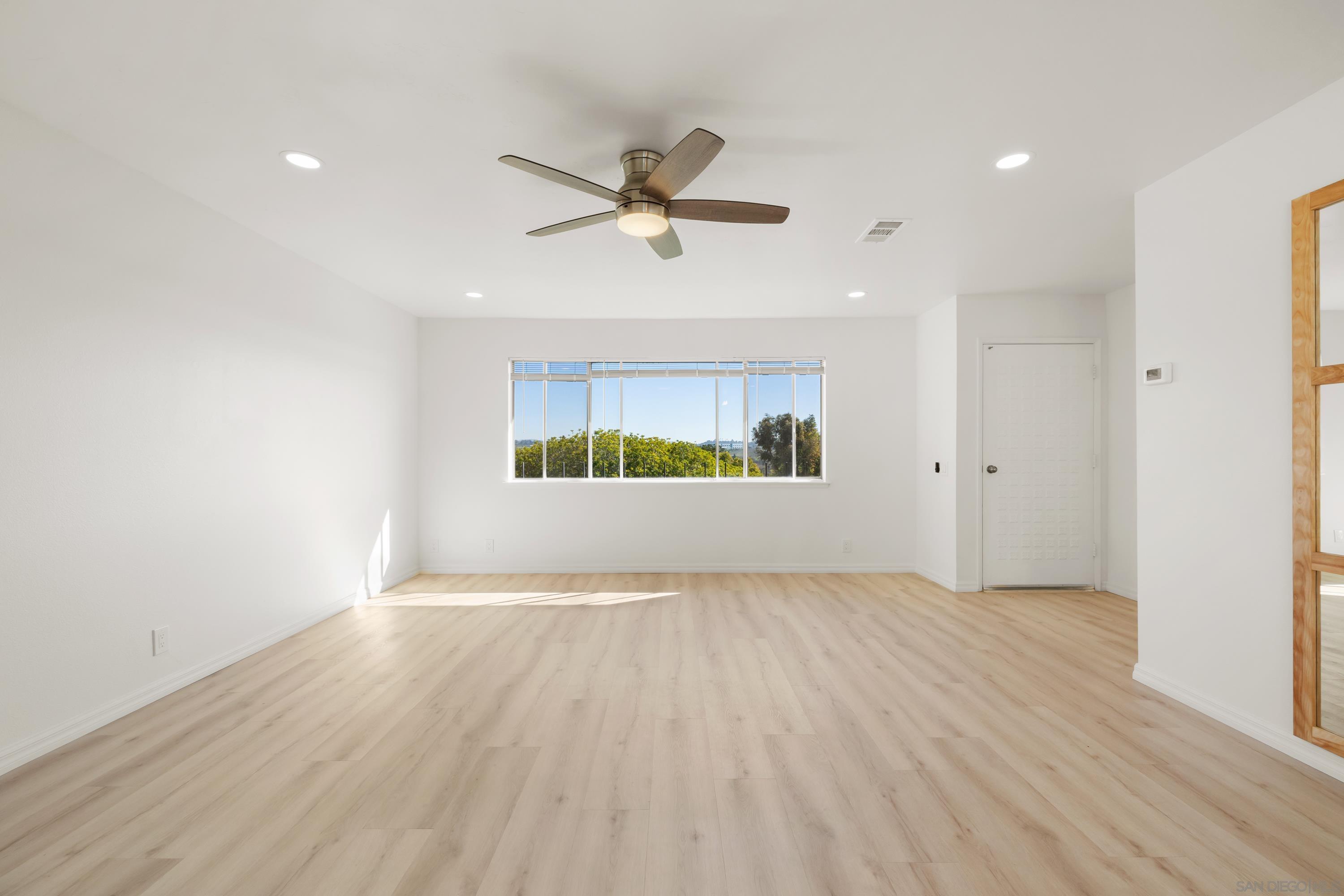 Detail Gallery Image 30 of 41 For 3875  Vista Campana  #32,  Oceanside,  CA 92057 - 1 Beds | 1 Baths