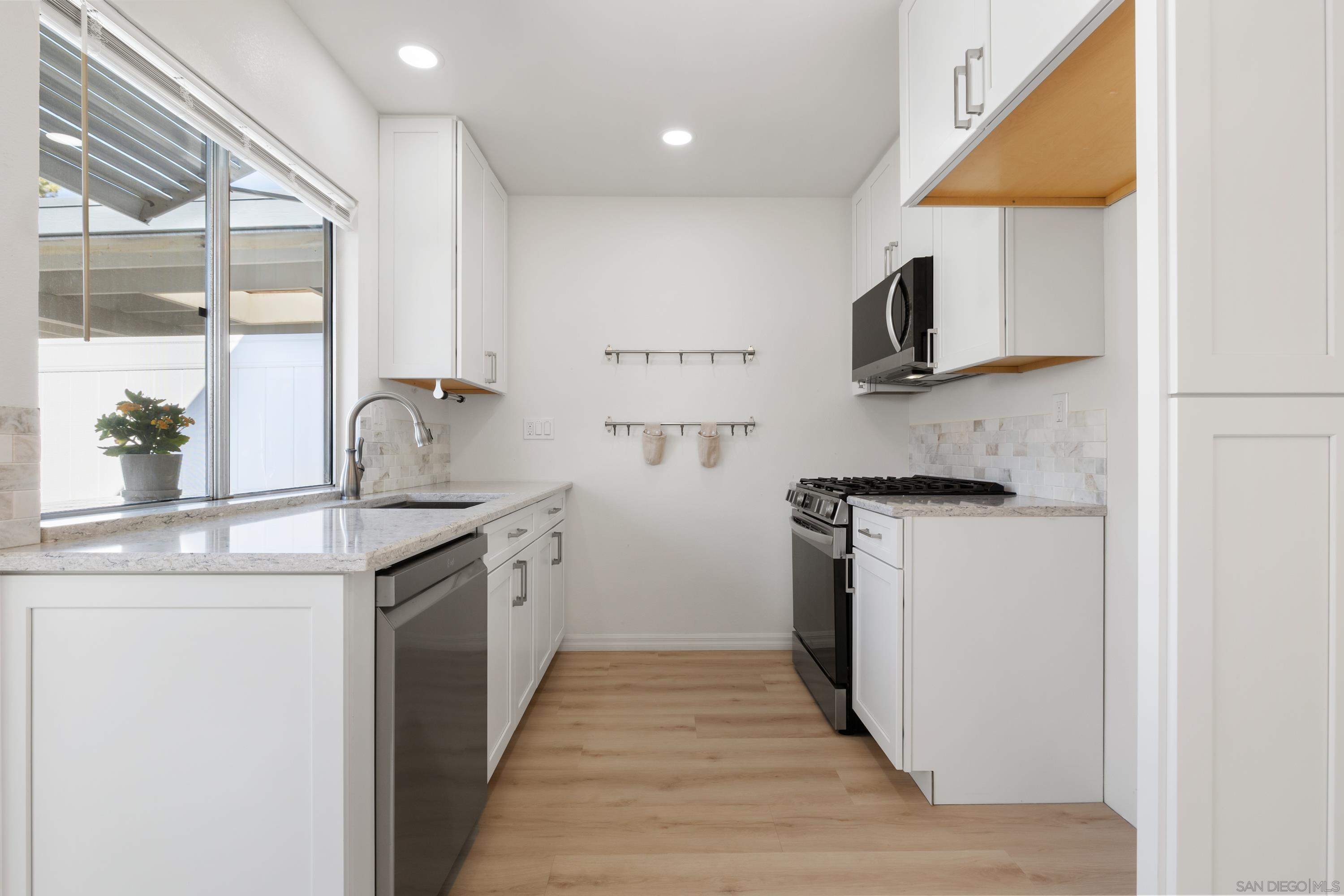 Detail Gallery Image 38 of 38 For 3875  Vista Campana  #32,  Oceanside,  CA 92057 - 1 Beds | 1 Baths