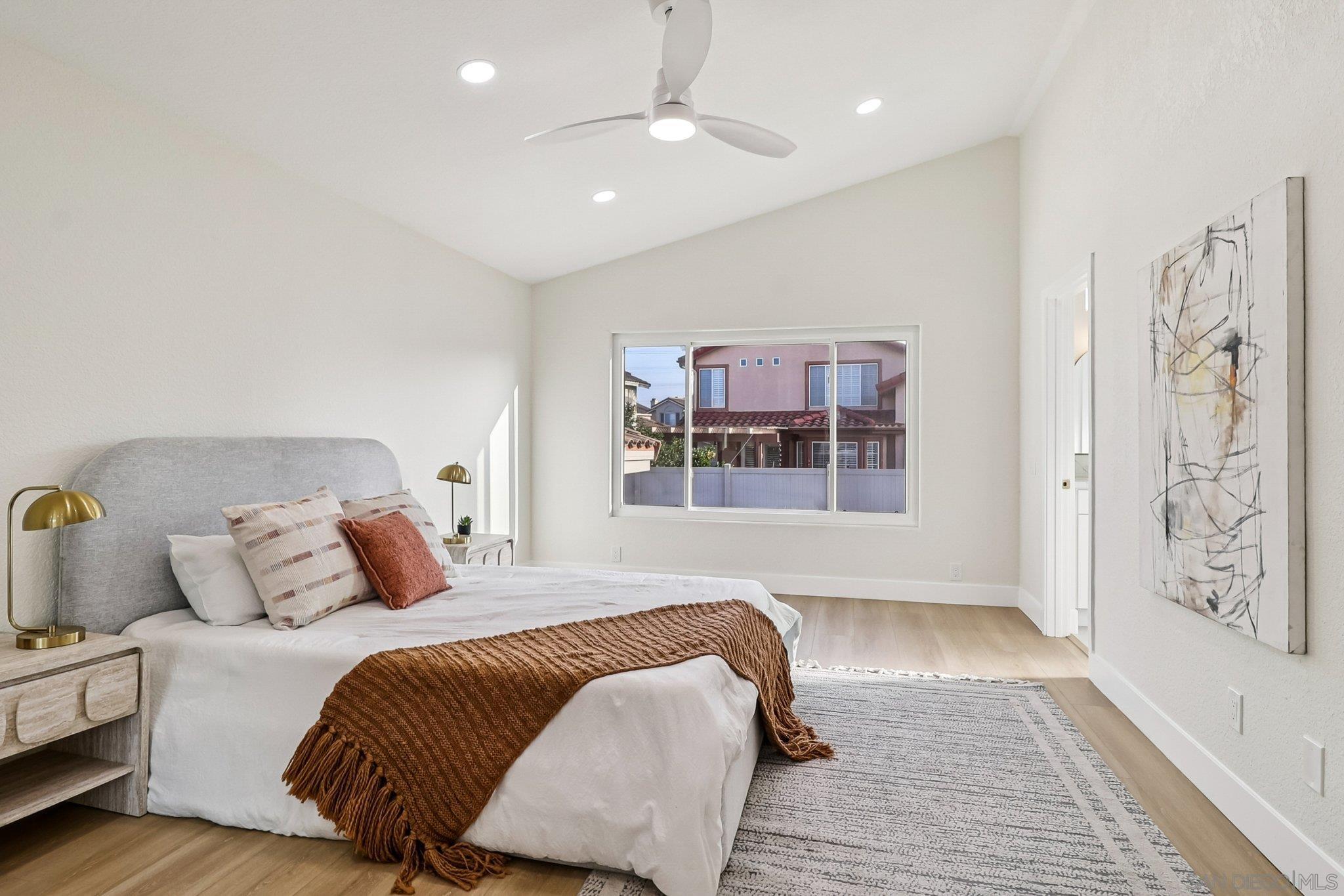 Detail Gallery Image 21 of 49 For 664  Crescent Dr, Chula Vista,  CA 91911 - 5 Beds | 3 Baths