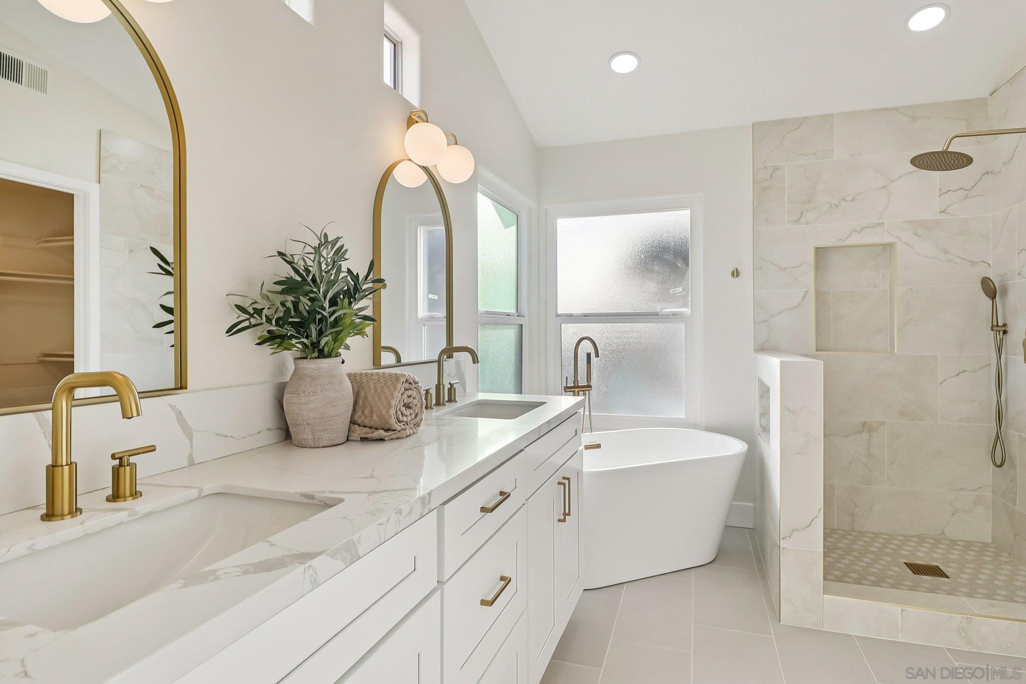 Detail Gallery Image 24 of 49 For 664  Crescent Dr, Chula Vista,  CA 91911 - 5 Beds | 3 Baths