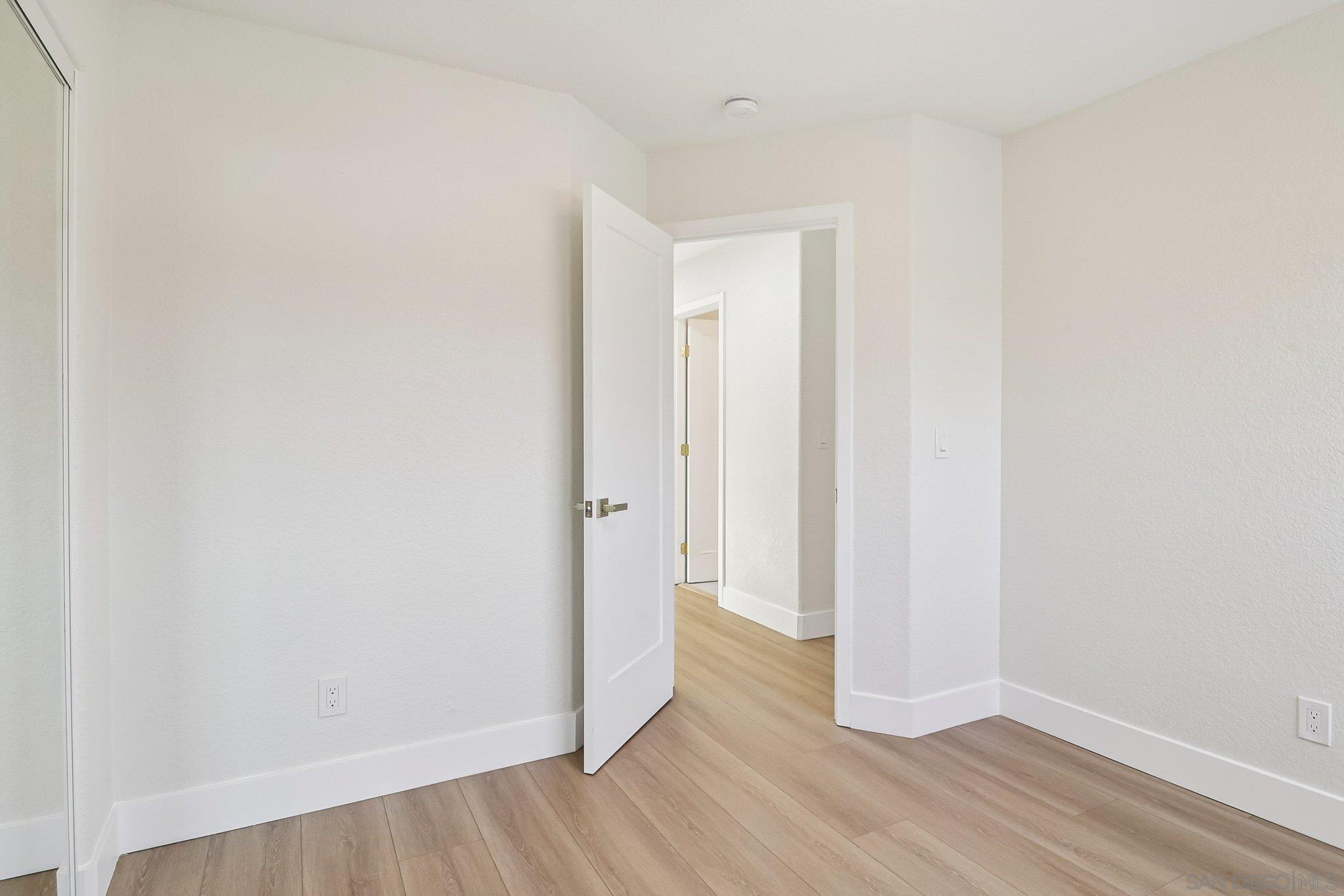 Detail Gallery Image 32 of 49 For 664  Crescent Dr, Chula Vista,  CA 91911 - 5 Beds | 3 Baths