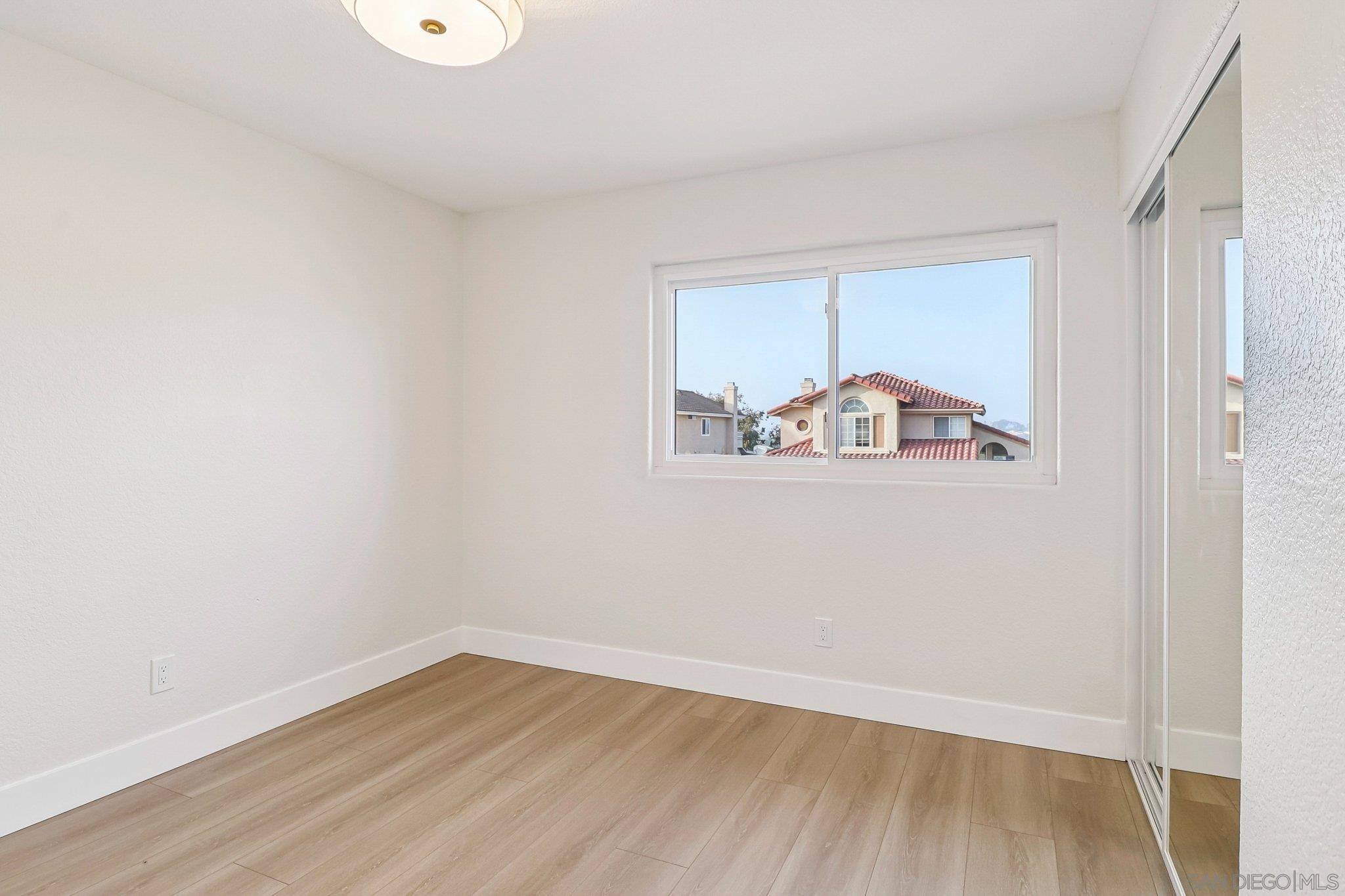 Detail Gallery Image 33 of 49 For 664  Crescent Dr, Chula Vista,  CA 91911 - 5 Beds | 3 Baths