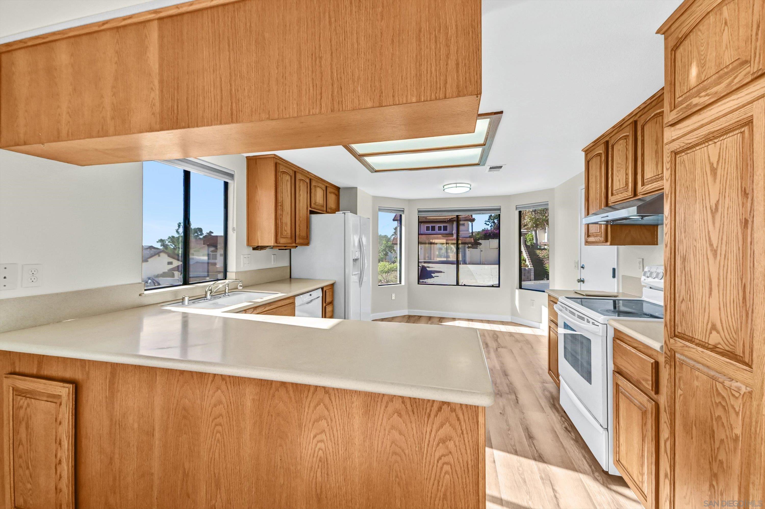 Detail Gallery Image 12 of 40 For 1412  Timber Gln, Escondido,  CA 92027 - 3 Beds | 2 Baths