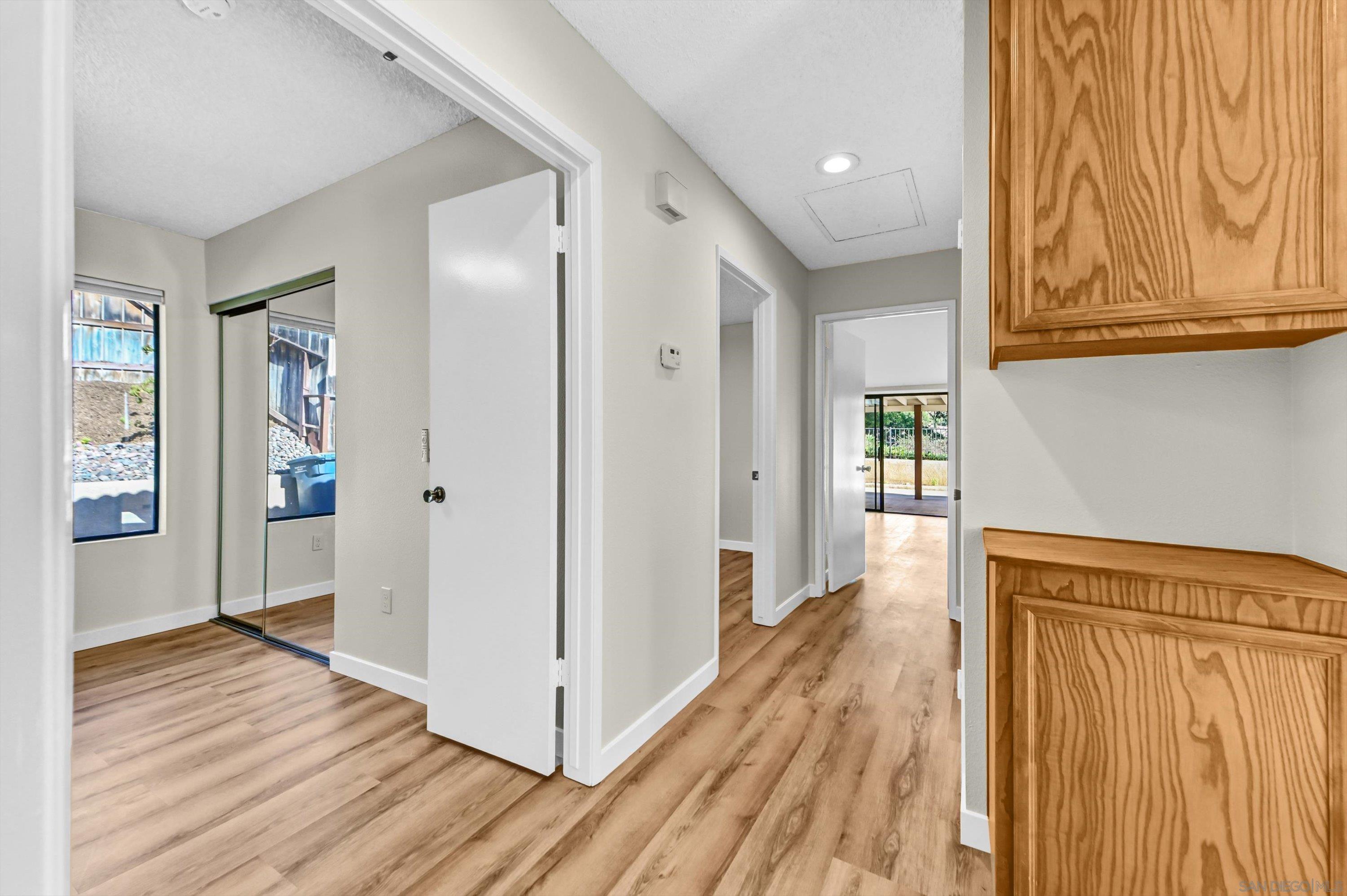 Detail Gallery Image 15 of 40 For 1412  Timber Gln, Escondido,  CA 92027 - 3 Beds | 2 Baths