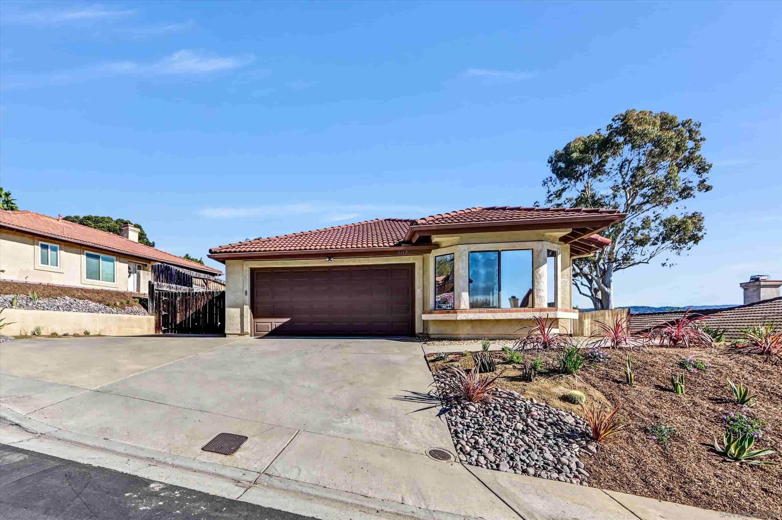 Detail Gallery Image 3 of 40 For 1412  Timber Gln, Escondido,  CA 92027 - 3 Beds | 2 Baths