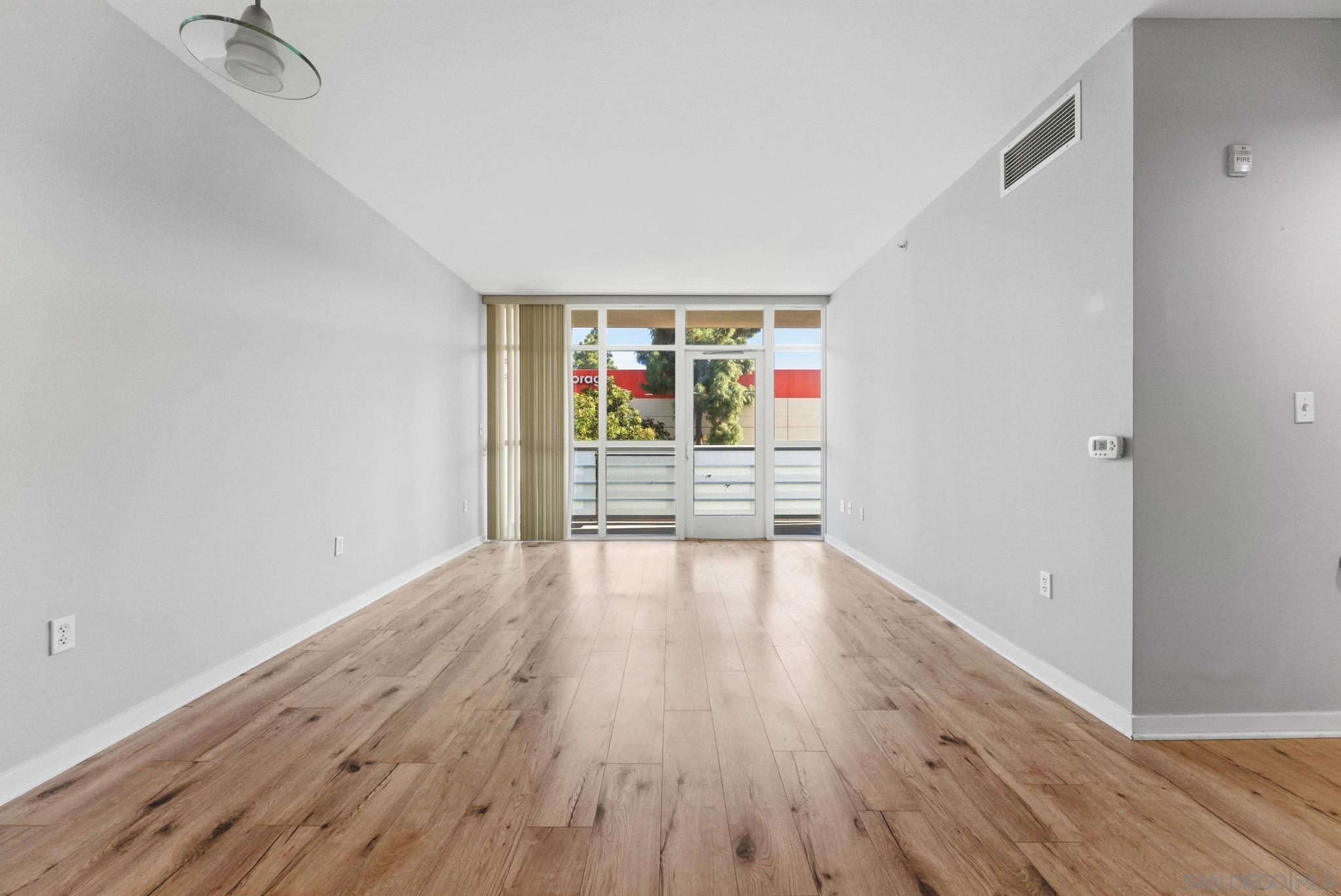 Detail Gallery Image 11 of 35 For 550  15th St  #206,  San Diego,  CA 92101 - 2 Beds | 1 Baths