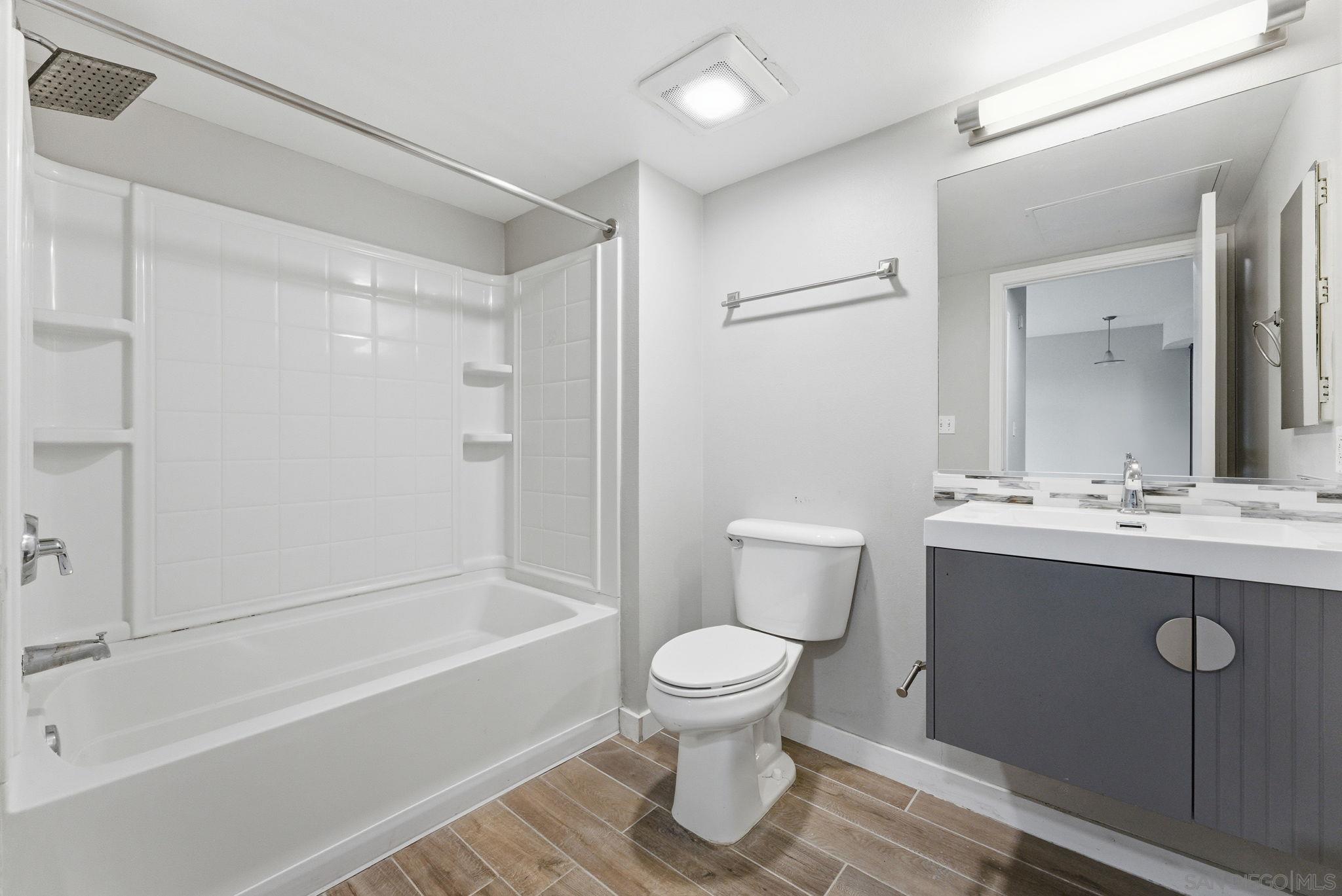 Detail Gallery Image 12 of 35 For 550  15th St  #206,  San Diego,  CA 92101 - 2 Beds | 1 Baths