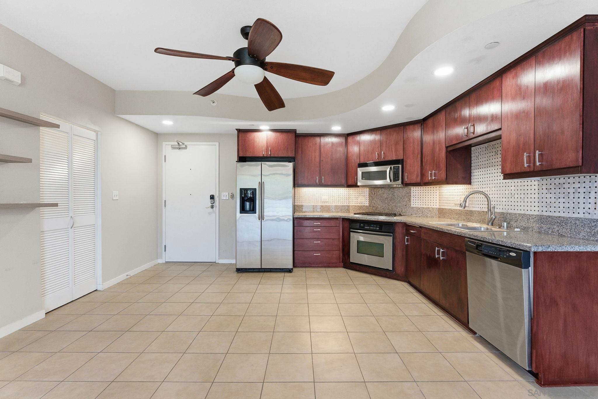 Detail Gallery Image 9 of 35 For 550  15th St  #206,  San Diego,  CA 92101 - 2 Beds | 1 Baths