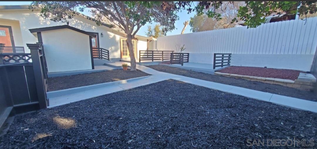 Detail Gallery Image 18 of 35 For 2743-2745  Ridgeway Dr., National City,  CA 91950 - 6 Beds | 3 Baths