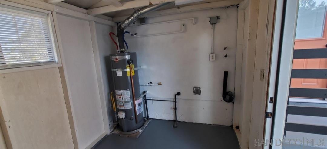 Detail Gallery Image 19 of 35 For 2743-2745  Ridgeway Dr., National City,  CA 91950 - 6 Beds | 3 Baths