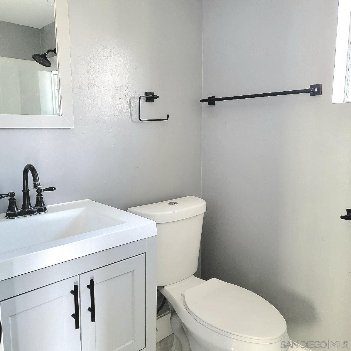 Detail Gallery Image 30 of 35 For 2743-2745  Ridgeway Dr., National City,  CA 91950 - 6 Beds | 3 Baths