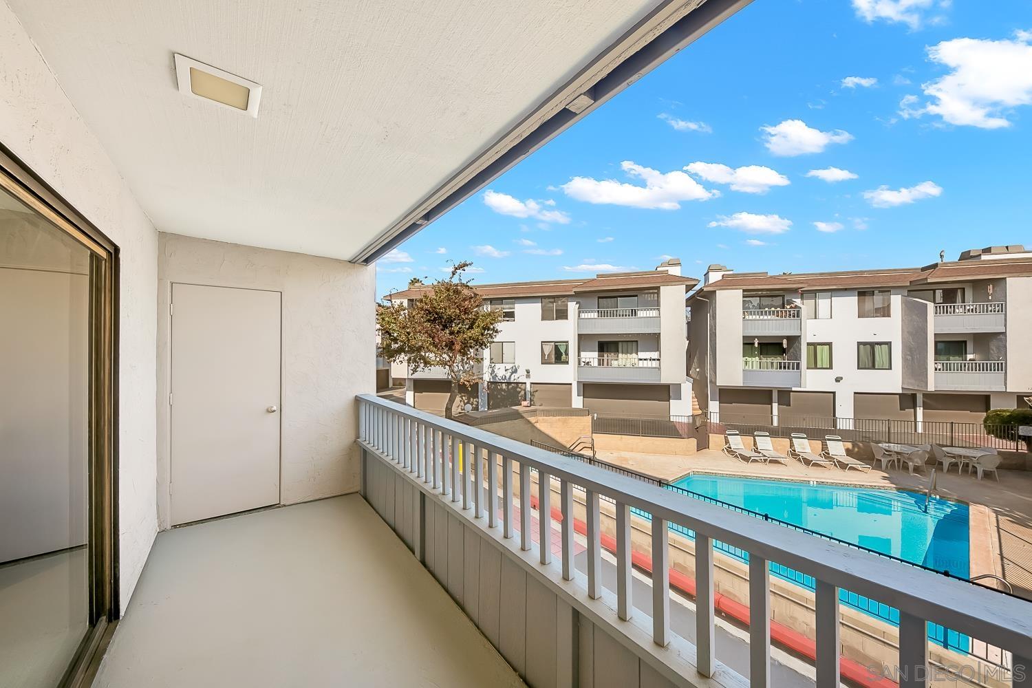 Detail Gallery Image 9 of 20 For 3219  Midway Dr  #407,  San Diego,  CA 92110 - 2 Beds | 2 Baths