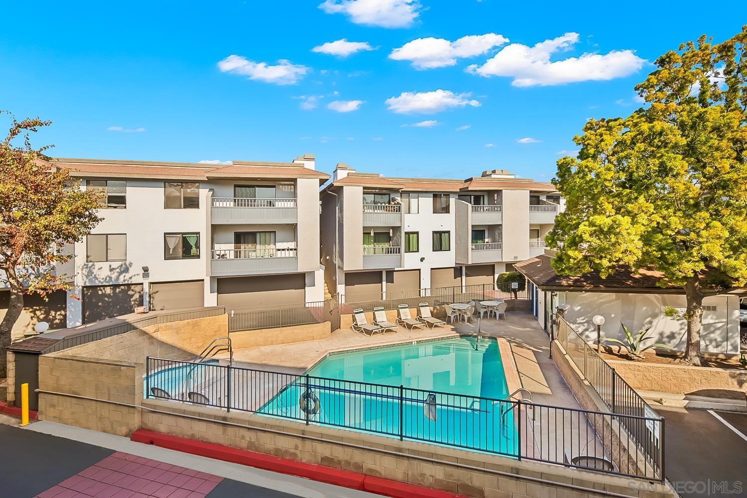 Detail Gallery Image 10 of 20 For 3219  Midway Dr  #407,  San Diego,  CA 92110 - 2 Beds | 2 Baths