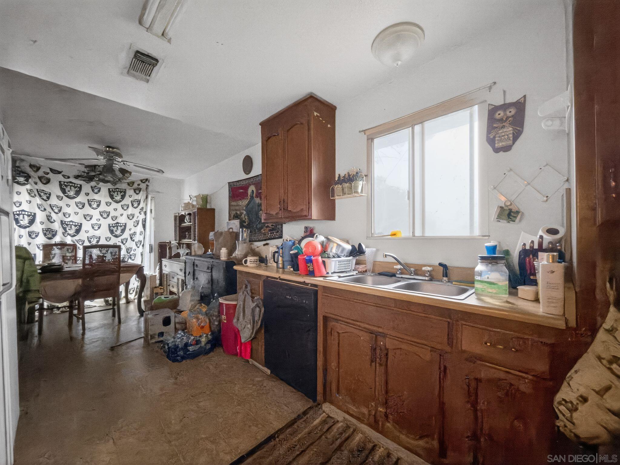 Detail Gallery Image 7 of 22 For 6  Meadowview Dr, Oroville,  CA 95966 - 3 Beds | 2 Baths